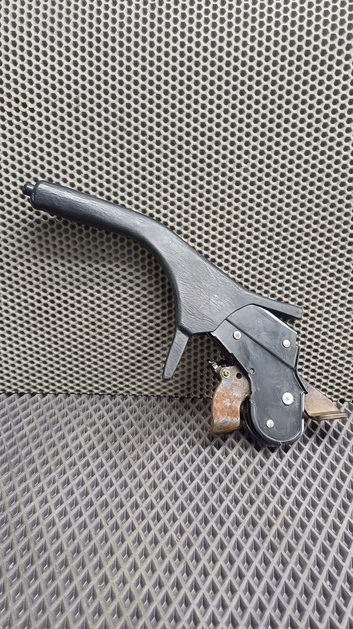 Б/У Рычаг ручного тормоза Toyota CARINA E 6 дорест. 1992—1996 1994 Зеленый, 990 рублей, Краснодар