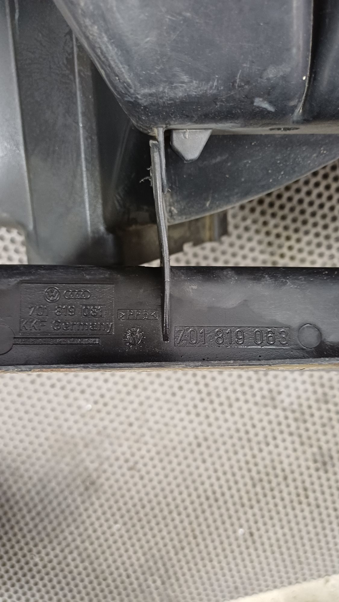 https://ycs.partsauto.market/partsauto-images/thmbs/userImages/c8f07ba63eb5b2f0f6006ea854bf8f7d/part/cbe743ac-8612-4dfa-a797-1d28e1186476_1774363157553.jpg