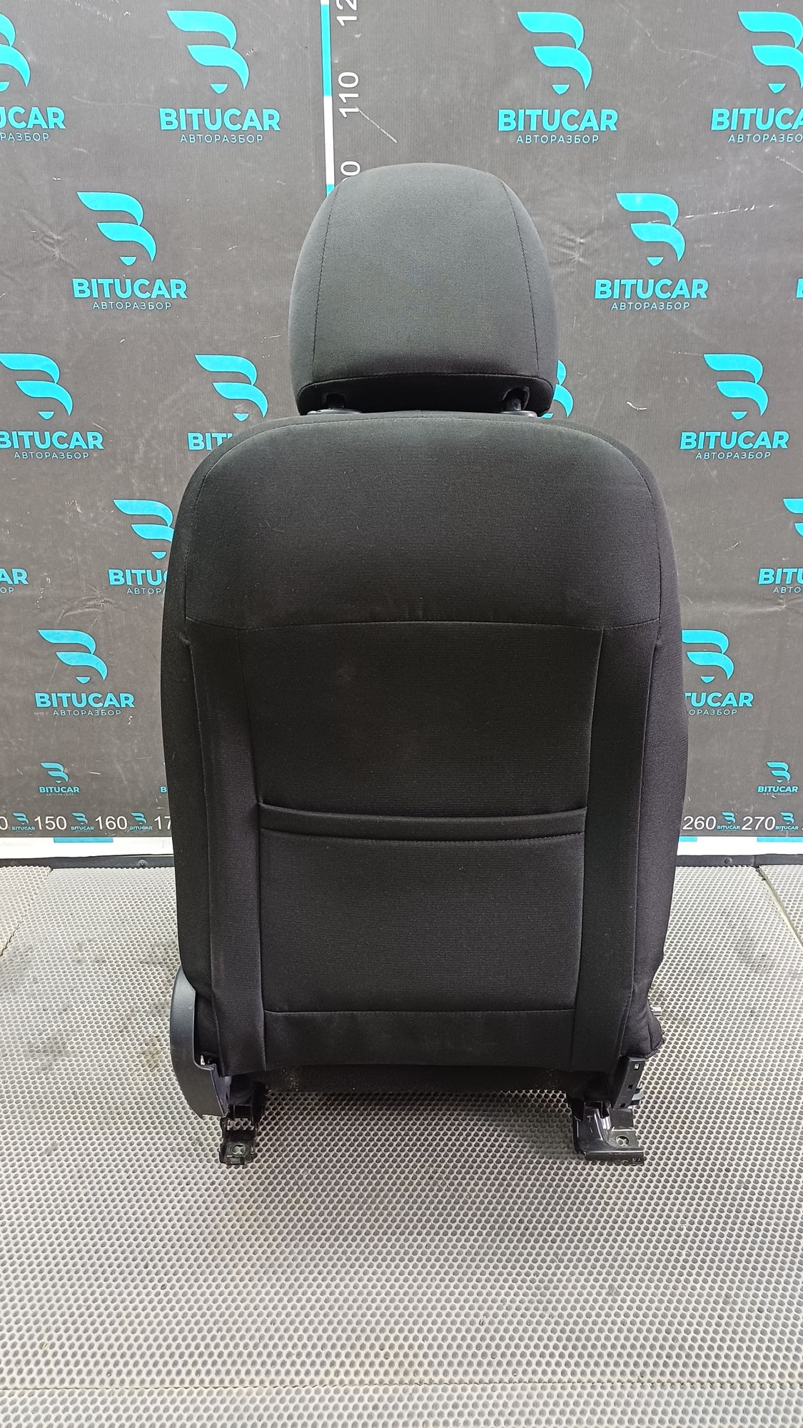 Б/У Сидение переднее правое Kia Ceed 2 JD (G4FG) 1.6L MT 2015 Хэтчбек, 11990 рублей, Краснодар