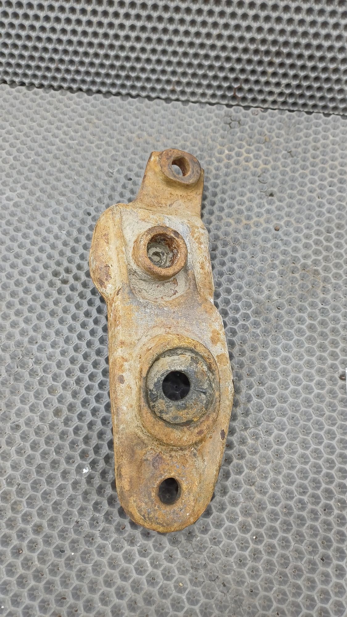 https://ycs.partsauto.market/partsauto-images/thmbs/userImages/c8f07ba63eb5b2f0f6006ea854bf8f7d/part/cd9c9bfd-a21c-439b-852a-6b5c9c865507_1774267272259.jpg