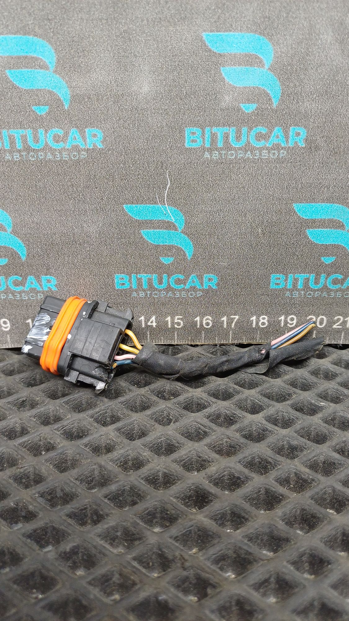 https://ycs.partsauto.market/partsauto-images/thmbs/userImages/c8f07ba63eb5b2f0f6006ea854bf8f7d/part/cdadce5a-81ab-4bb7-963d-0e9d397d1d9b_1777539046708.jpg