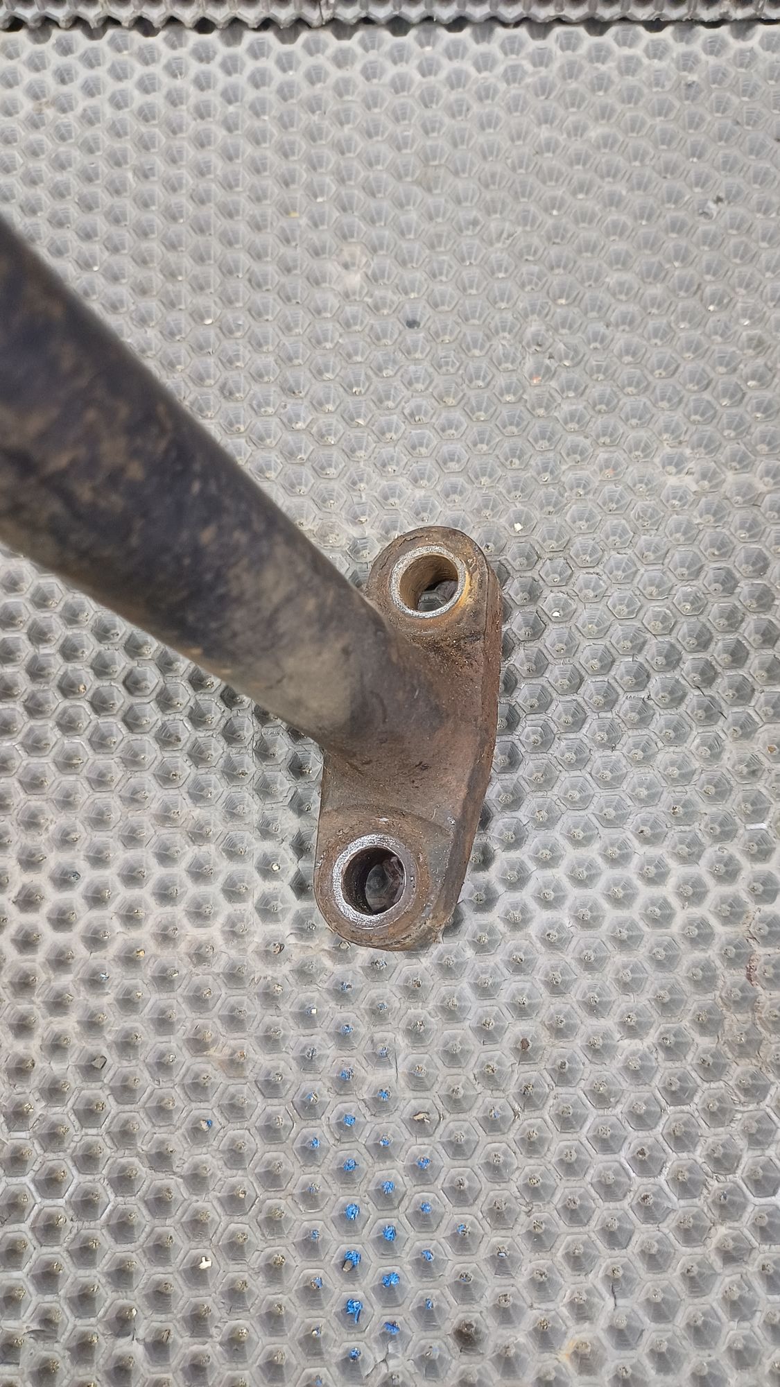 https://ycs.partsauto.market/partsauto-images/thmbs/userImages/c8f07ba63eb5b2f0f6006ea854bf8f7d/part/ce134a7a-736f-4b5b-89ba-80c30569749e_1774350111606.jpg
