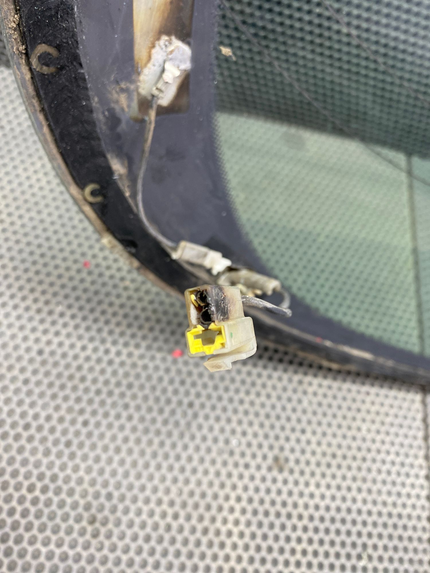 Б/У Стекло заднее Toyota CARINA E 6 дорест. 1992—1996 1994 Зеленый, 5490 рублей, Краснодар