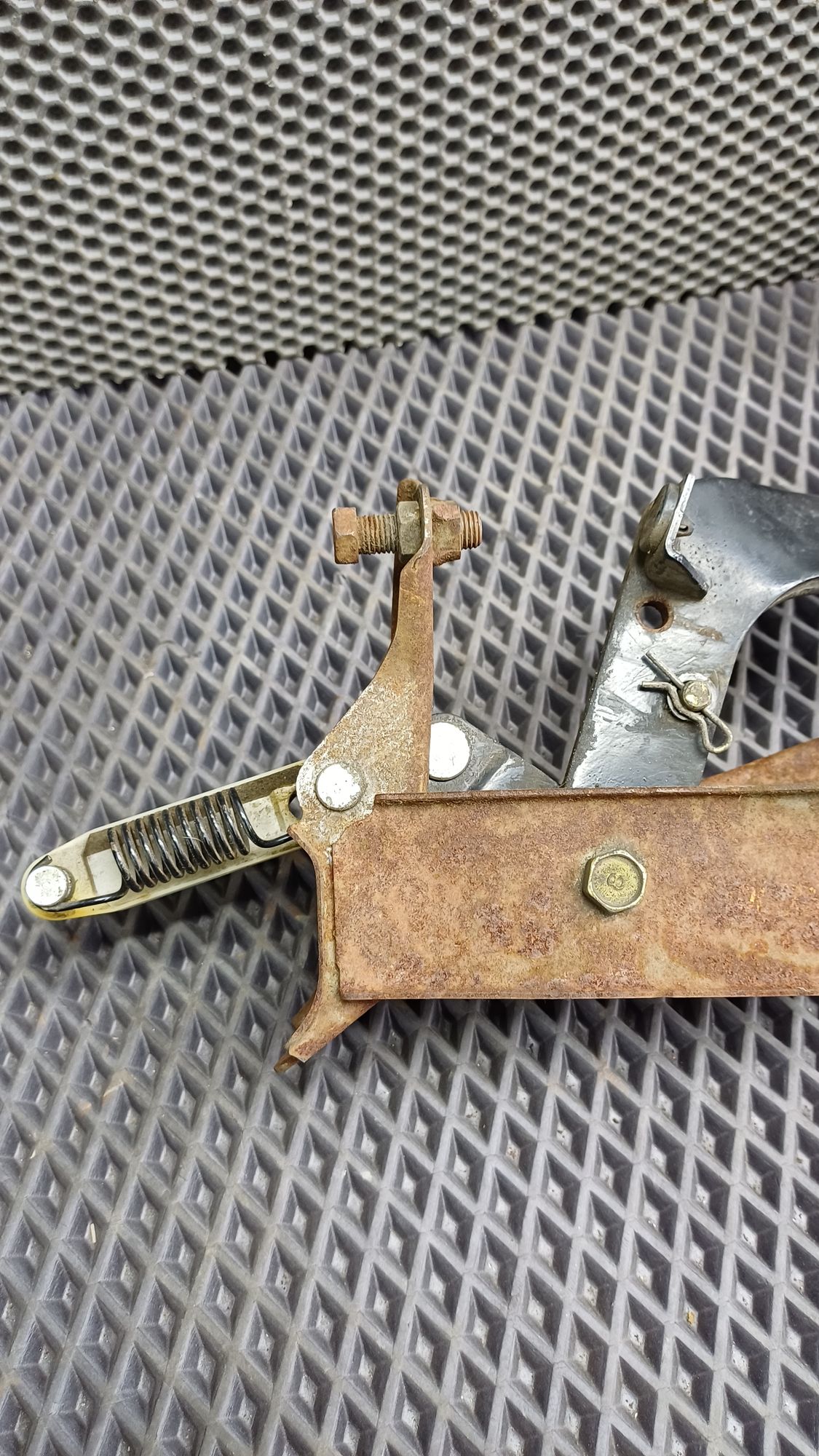 Б/У Педаль сцепления Toyota CARINA E 6 дорест. 1992—1996 1994 Зеленый, 1290 рублей, Краснодар