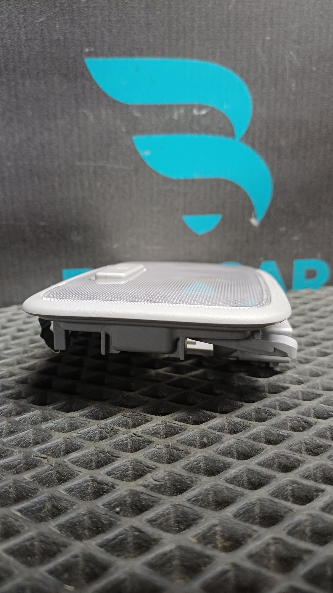 Б/У Плафон освещения салона Kia Rio 4 (G4FG) 1.6L AT 2021, 990 рублей, Краснодар