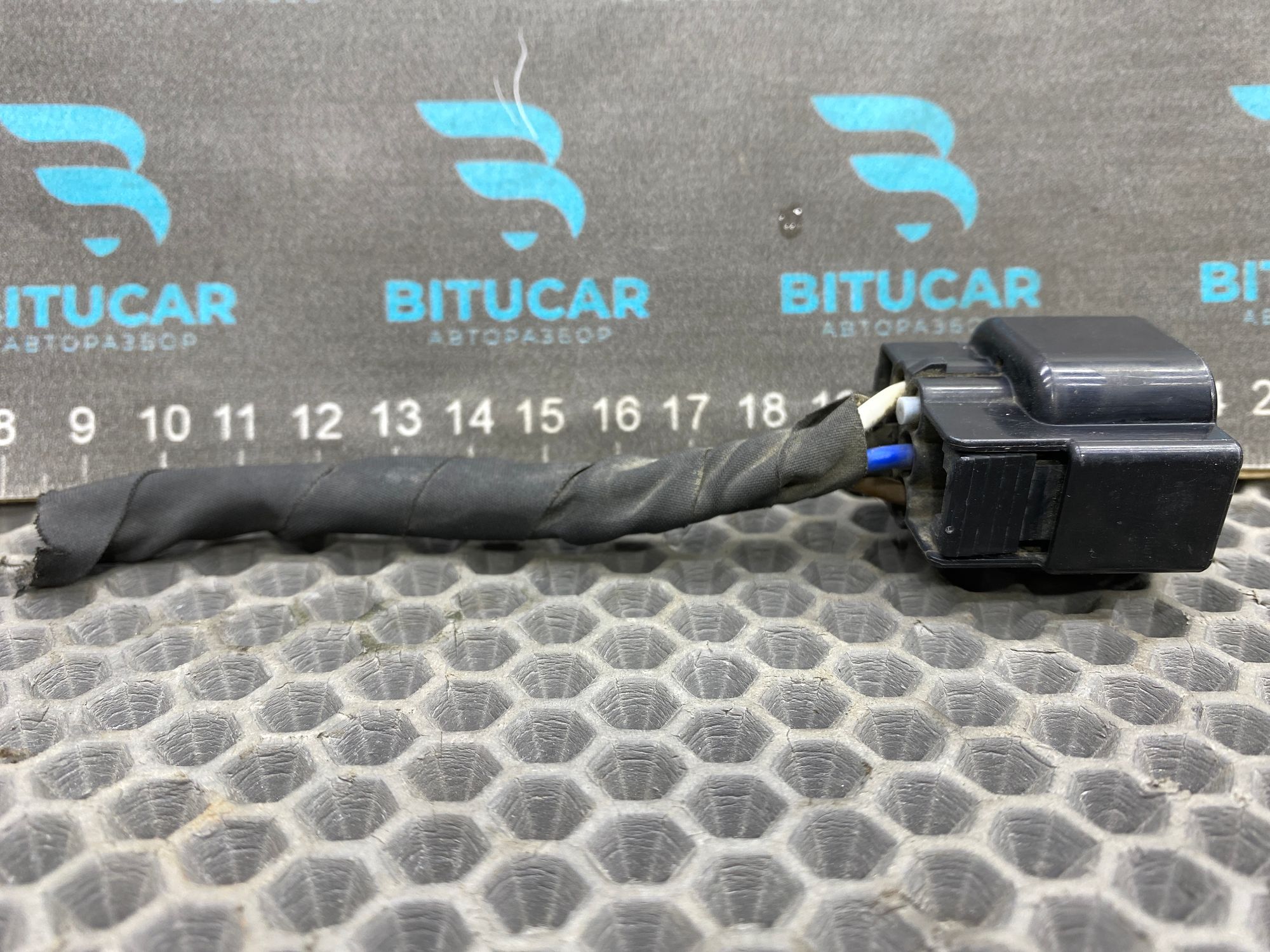 https://ycs.partsauto.market/partsauto-images/thmbs/userImages/c8f07ba63eb5b2f0f6006ea854bf8f7d/part/d089ec79-78ac-4dc6-92b0-ead390e8eb98_1777637438269.jpg