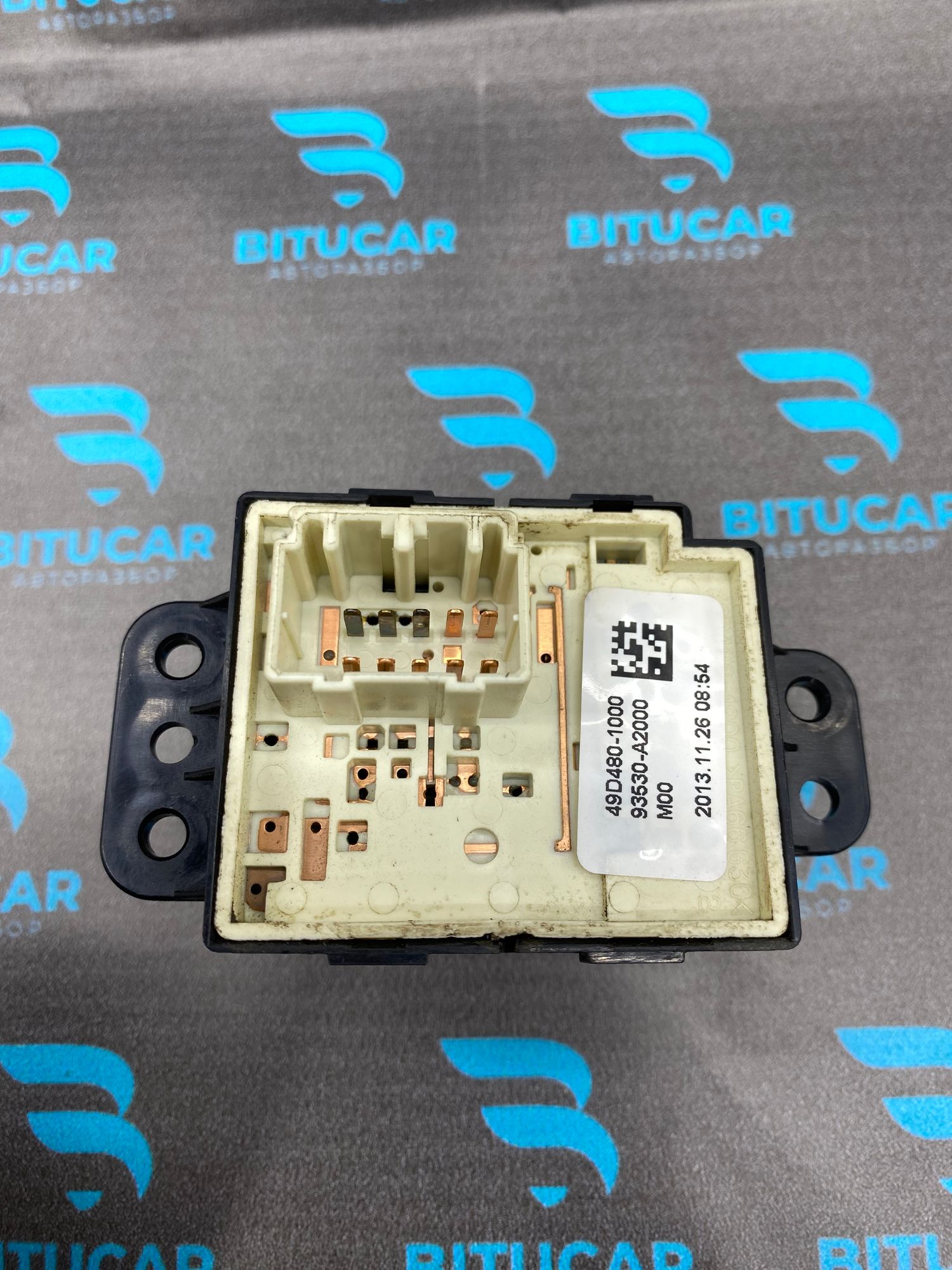 https://ycs.partsauto.market/partsauto-images/thmbs/userImages/c8f07ba63eb5b2f0f6006ea854bf8f7d/part/d0e703ac-e476-409b-b63f-5dc41a13d467_1770195268449.jpg