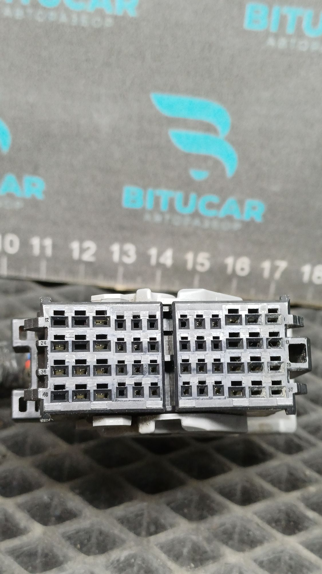 https://ycs.partsauto.market/partsauto-images/thmbs/userImages/c8f07ba63eb5b2f0f6006ea854bf8f7d/part/d0f31f4a-a82a-4e41-b72c-43bbfad07989_1777530702910.jpg