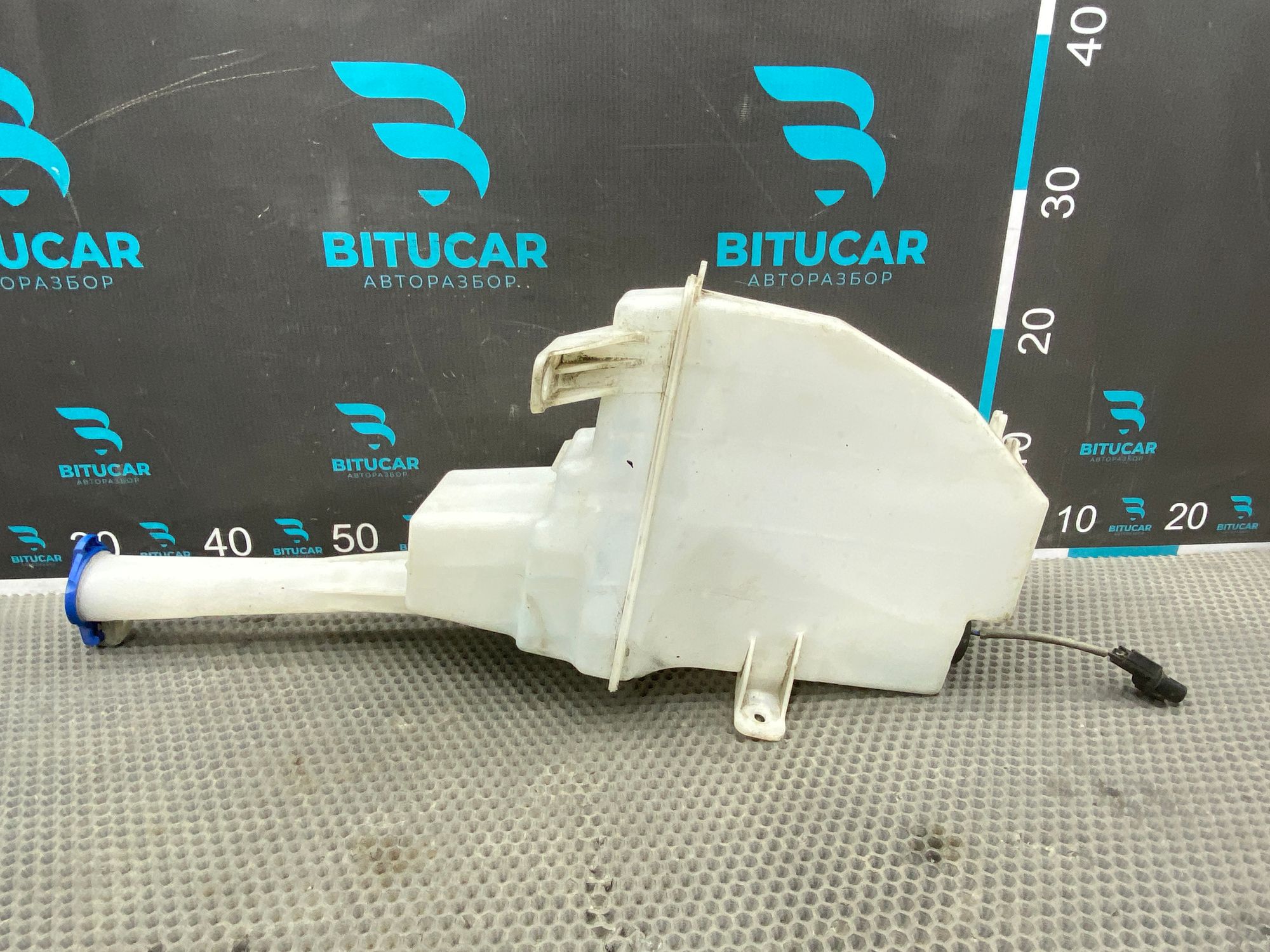 https://ycs.partsauto.market/partsauto-images/thmbs/userImages/c8f07ba63eb5b2f0f6006ea854bf8f7d/part/d160e914-0076-4ded-91fd-2732f84fbd29_1767767243569.jpg