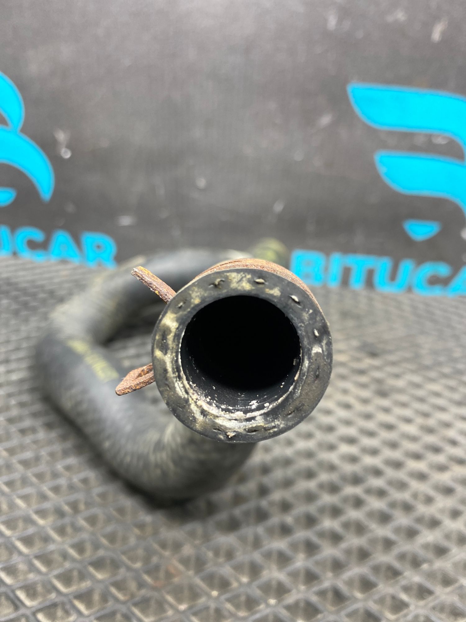 https://ycs.partsauto.market/partsauto-images/thmbs/userImages/c8f07ba63eb5b2f0f6006ea854bf8f7d/part/d1a9960c-dd92-44ba-855d-980b6e6f3695_1777122546518.jpg