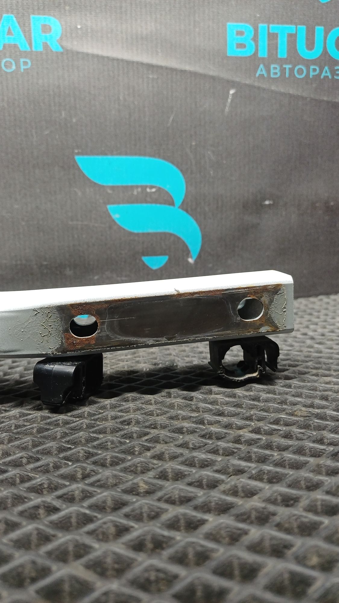 https://ycs.partsauto.market/partsauto-images/thmbs/userImages/c8f07ba63eb5b2f0f6006ea854bf8f7d/part/d1b20fbc-3a74-447a-a56e-3d30cc4078ca_1776869389815.jpg