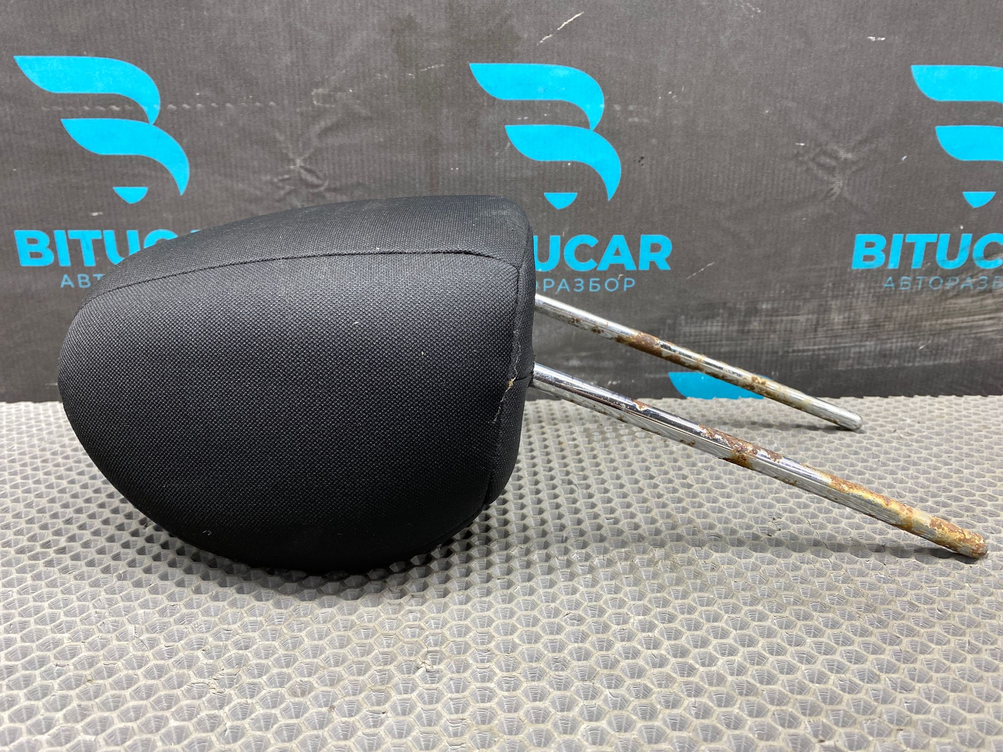 https://ycs.partsauto.market/partsauto-images/thmbs/userImages/c8f07ba63eb5b2f0f6006ea854bf8f7d/part/d30f2480-c133-4611-9f70-c7370d2090e7_1777029786503.jpg