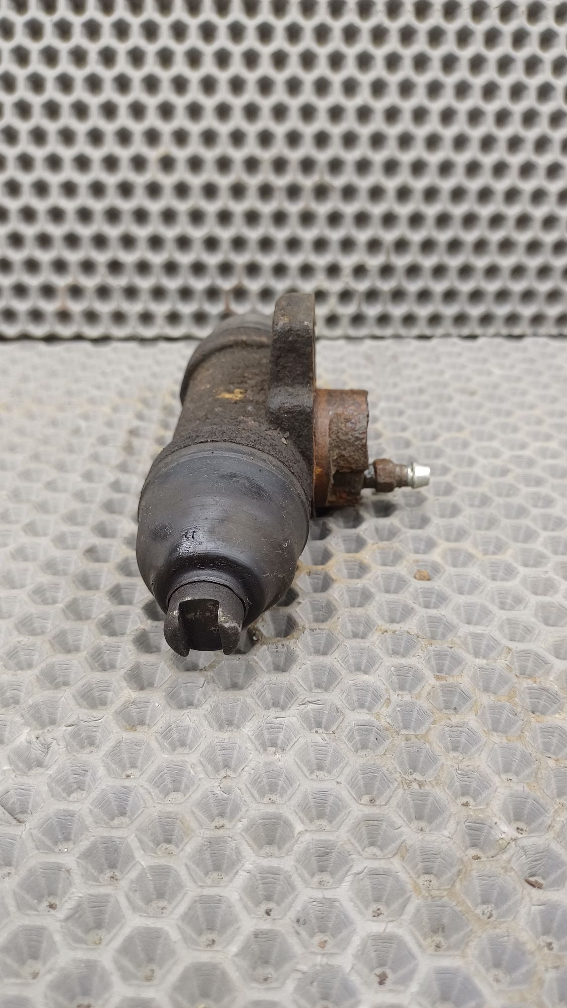 Б/У Цилиндр тормозной задний левый Volkswagen Transporter T4 4 дорест. 1990—2003 1993 синий, 790 рублей, Краснодар