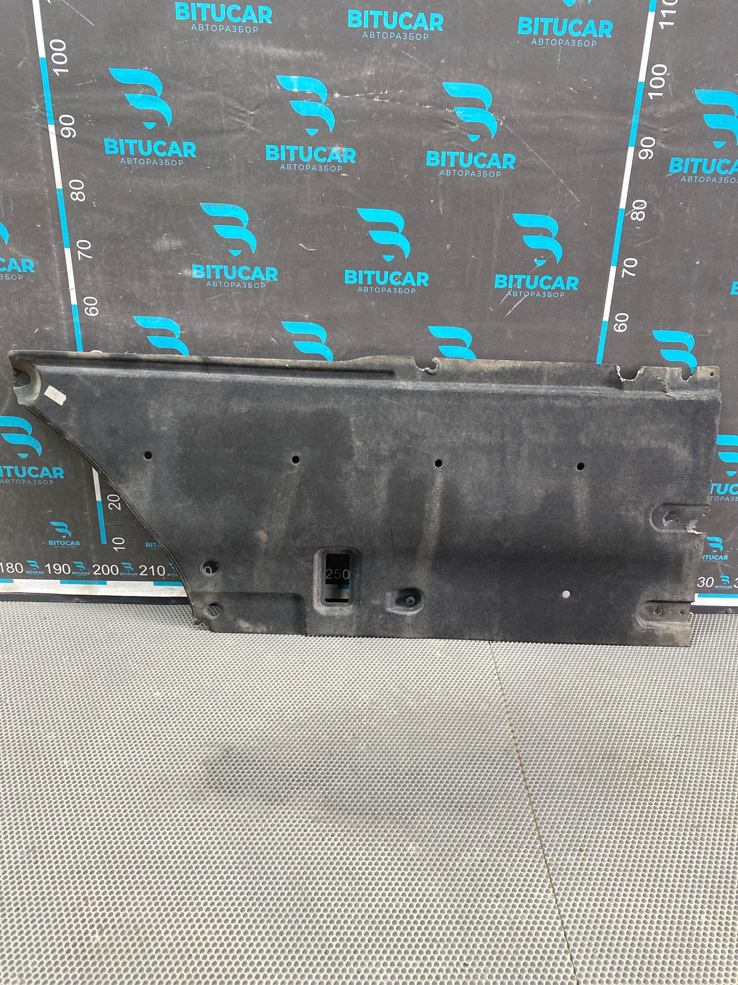 https://ycs.partsauto.market/partsauto-images/thmbs/userImages/c8f07ba63eb5b2f0f6006ea854bf8f7d/part/d337daf1-f81f-46c5-a56c-9249886a8e1f_1777455998560.jpg