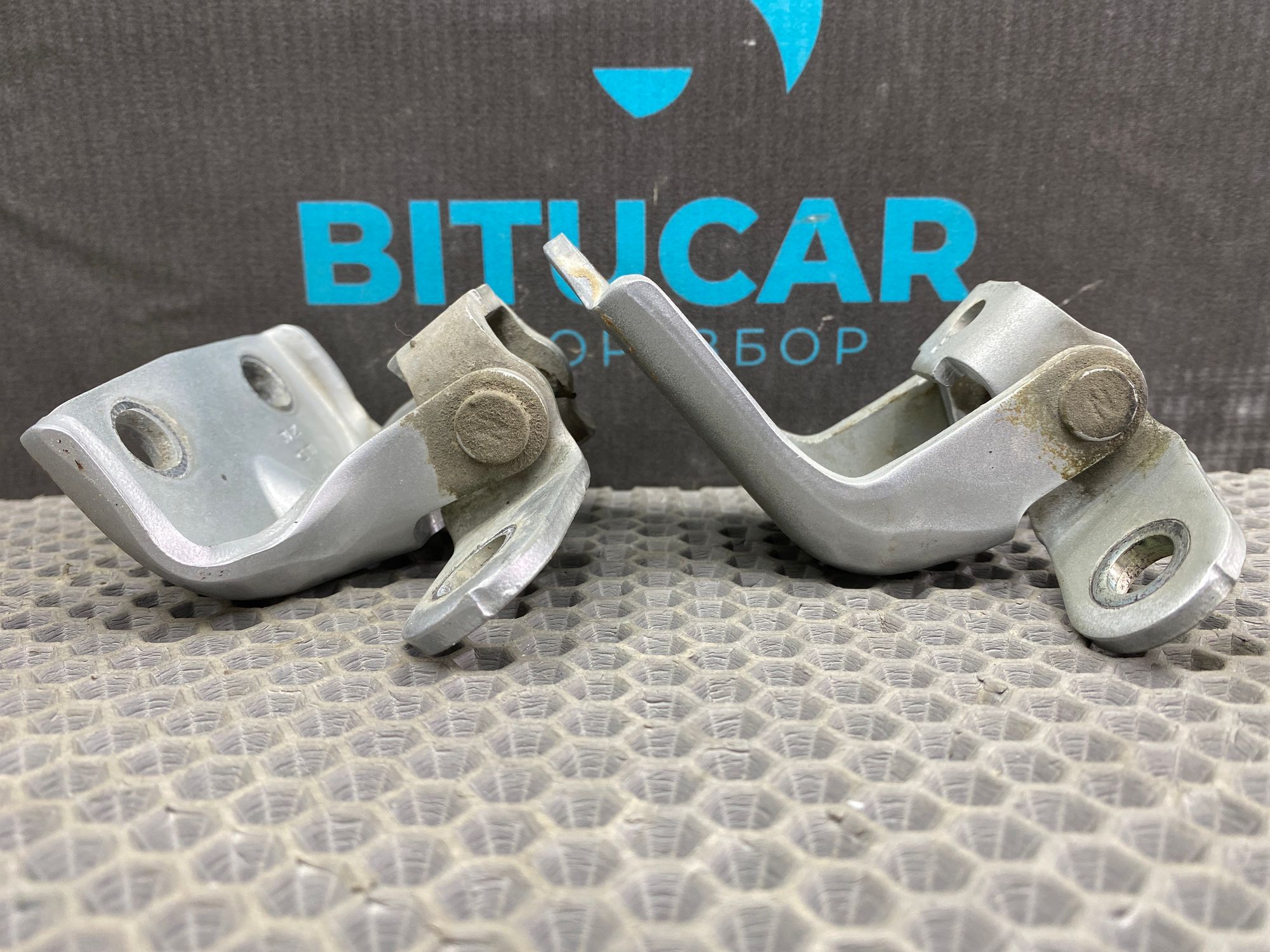 https://ycs.partsauto.market/partsauto-images/thmbs/userImages/c8f07ba63eb5b2f0f6006ea854bf8f7d/part/d3e01805-54e4-4d5d-afe9-a20e86c810a4_1777548217410.jpg