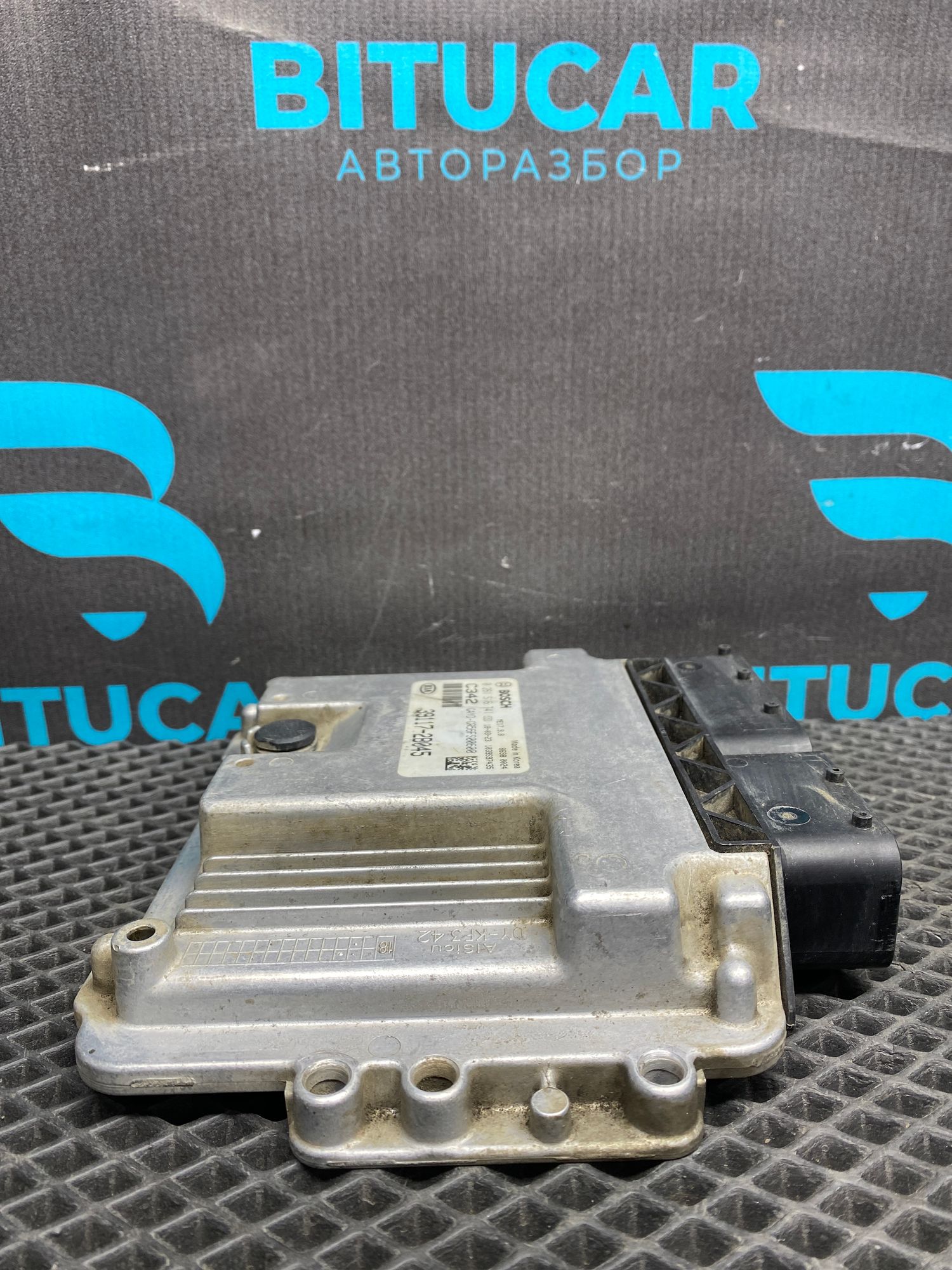 https://ycs.partsauto.market/partsauto-images/thmbs/userImages/c8f07ba63eb5b2f0f6006ea854bf8f7d/part/d4b13018-7677-49eb-85a5-586055dff19f_1776411269107.jpg
