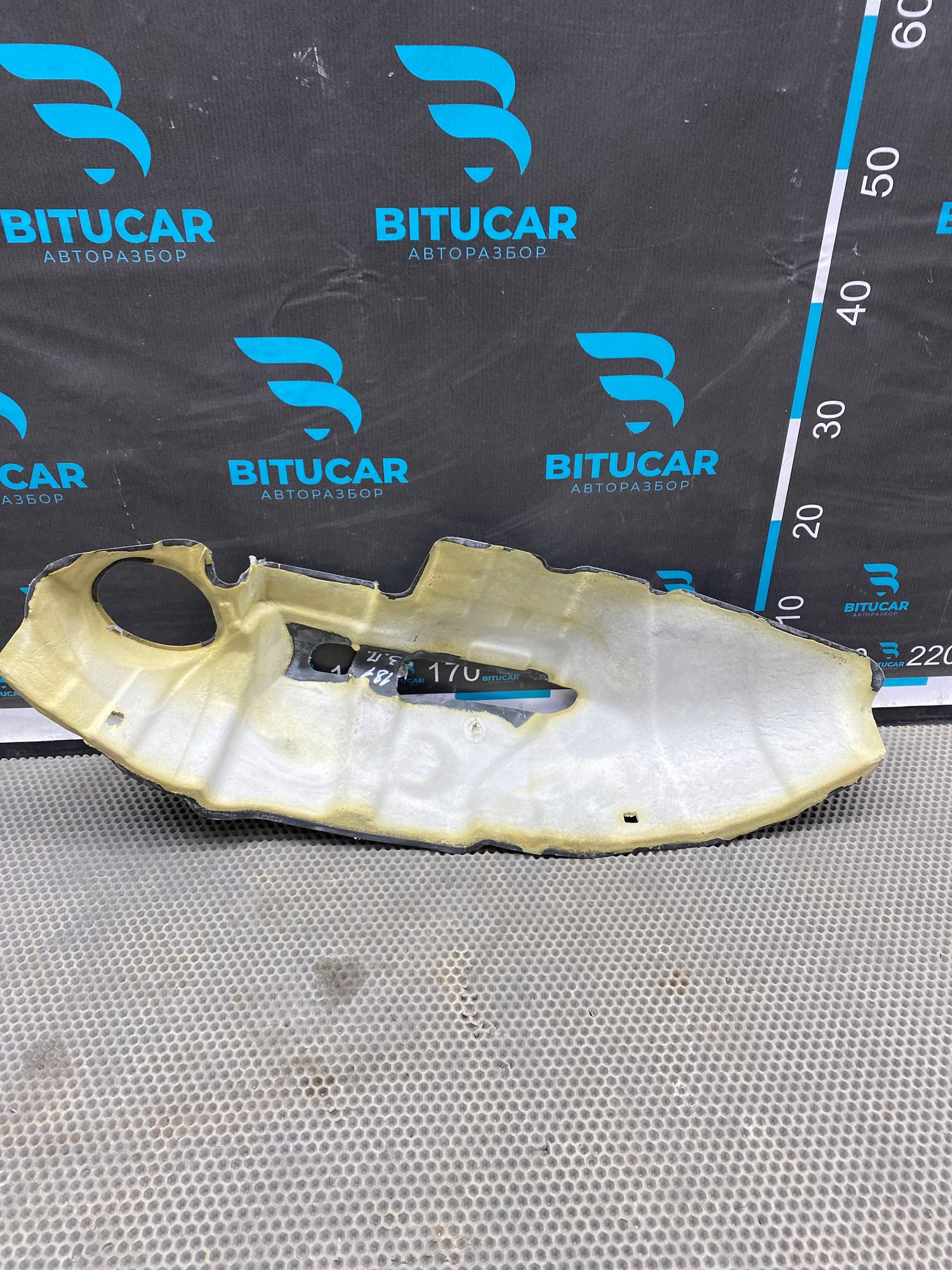 https://ycs.partsauto.market/partsauto-images/thmbs/userImages/c8f07ba63eb5b2f0f6006ea854bf8f7d/part/d579c99a-744e-4760-999c-d7e2eeeec5eb_1767600518112.jpg