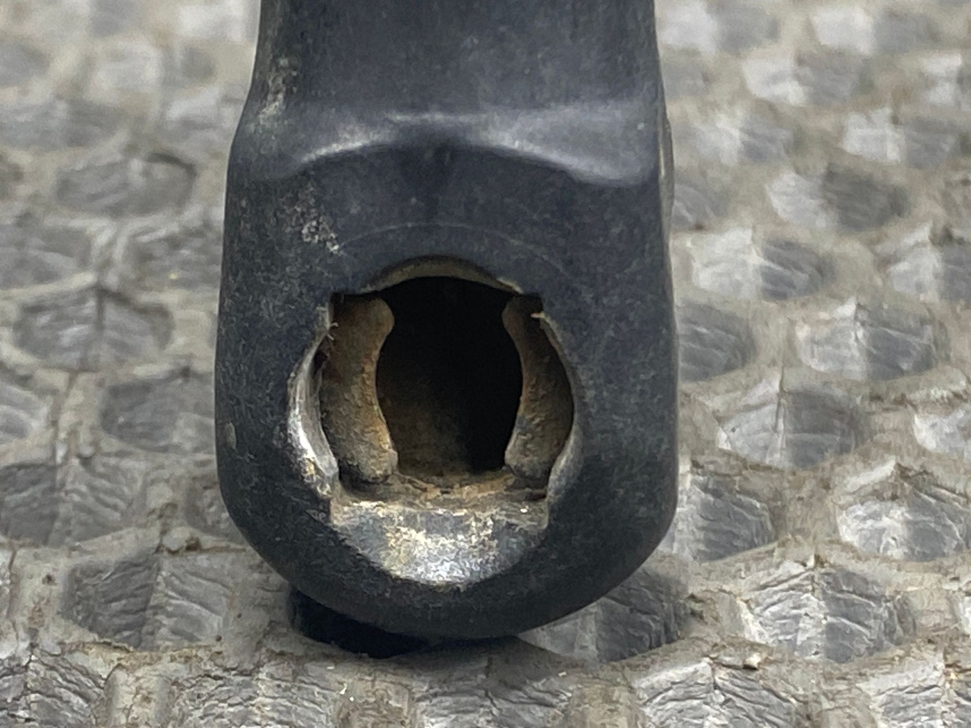 Б/У Амортизатор крышки багажника Kia Ceed 2 JD (G4FG) 1.6L AT 2013 Хэтчбек, 990 рублей, Краснодар