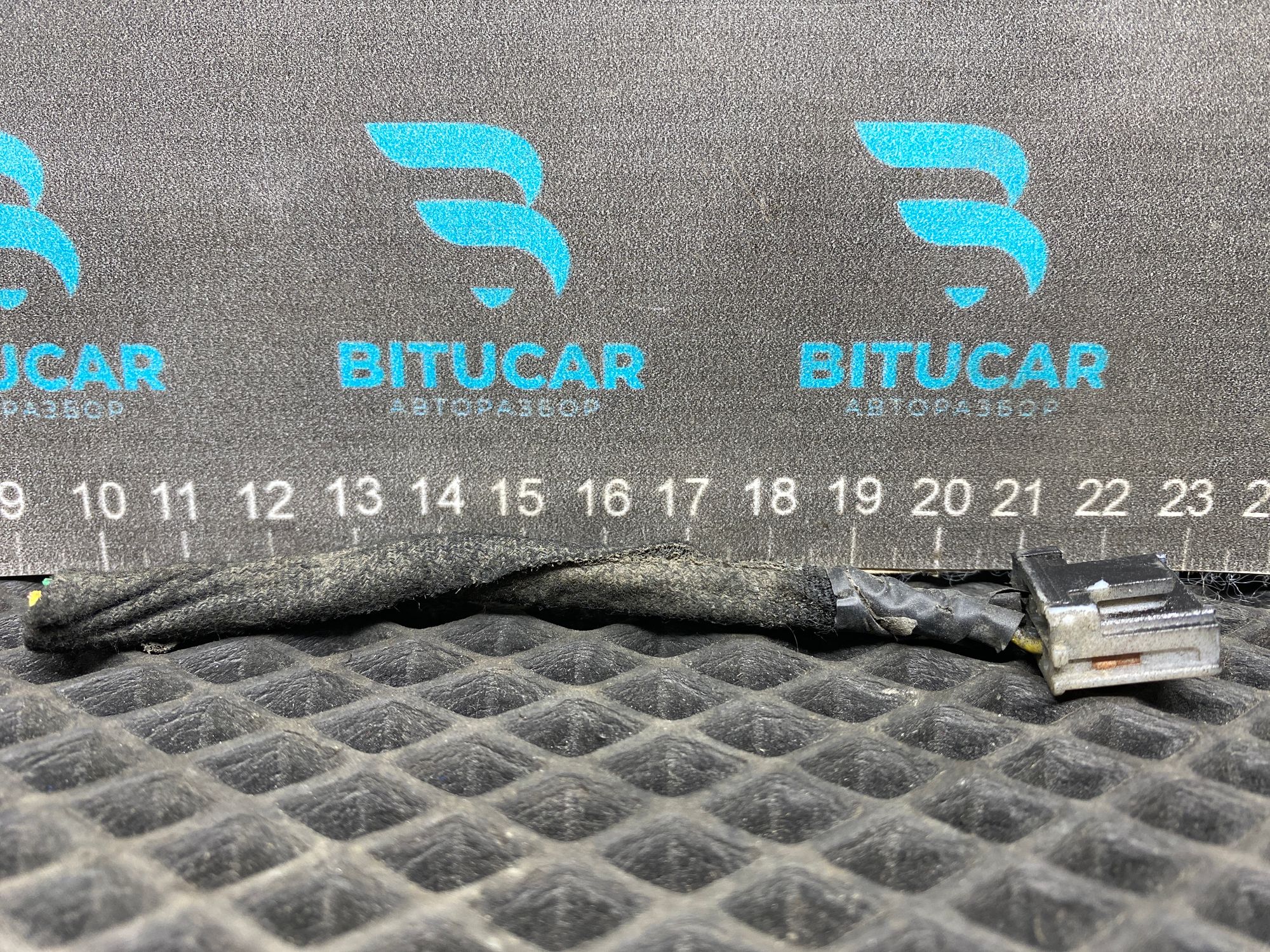 https://ycs.partsauto.market/partsauto-images/thmbs/userImages/c8f07ba63eb5b2f0f6006ea854bf8f7d/part/d762b21a-4511-4786-8a21-cfbd860fcbbe_1777471148254.jpg