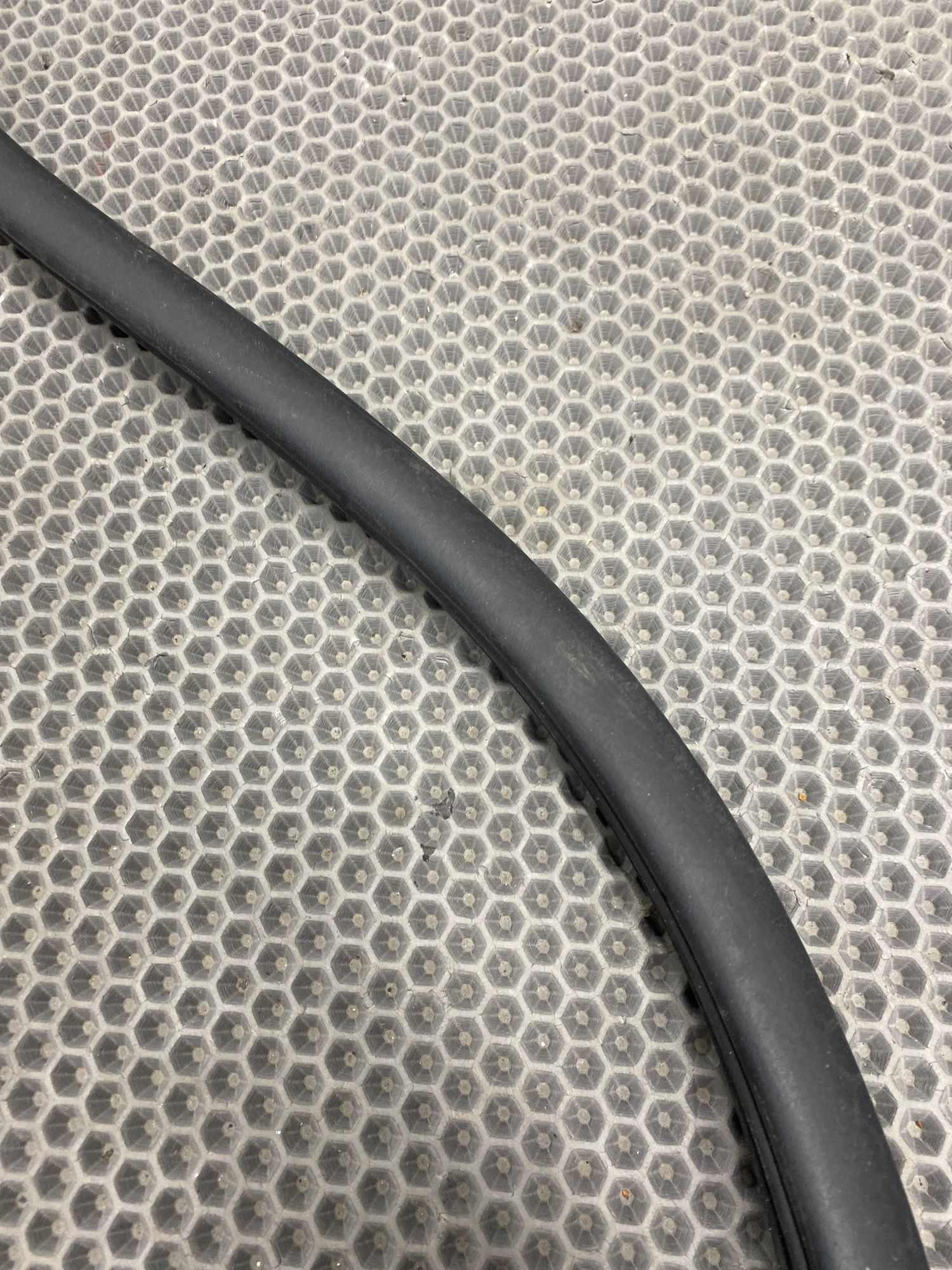 Б/У Уплотнитель двери передней левой Kia Optima IV JF (G4KJ) 2.4L AT 2019 GT-Line, 1590 рублей, Краснодар