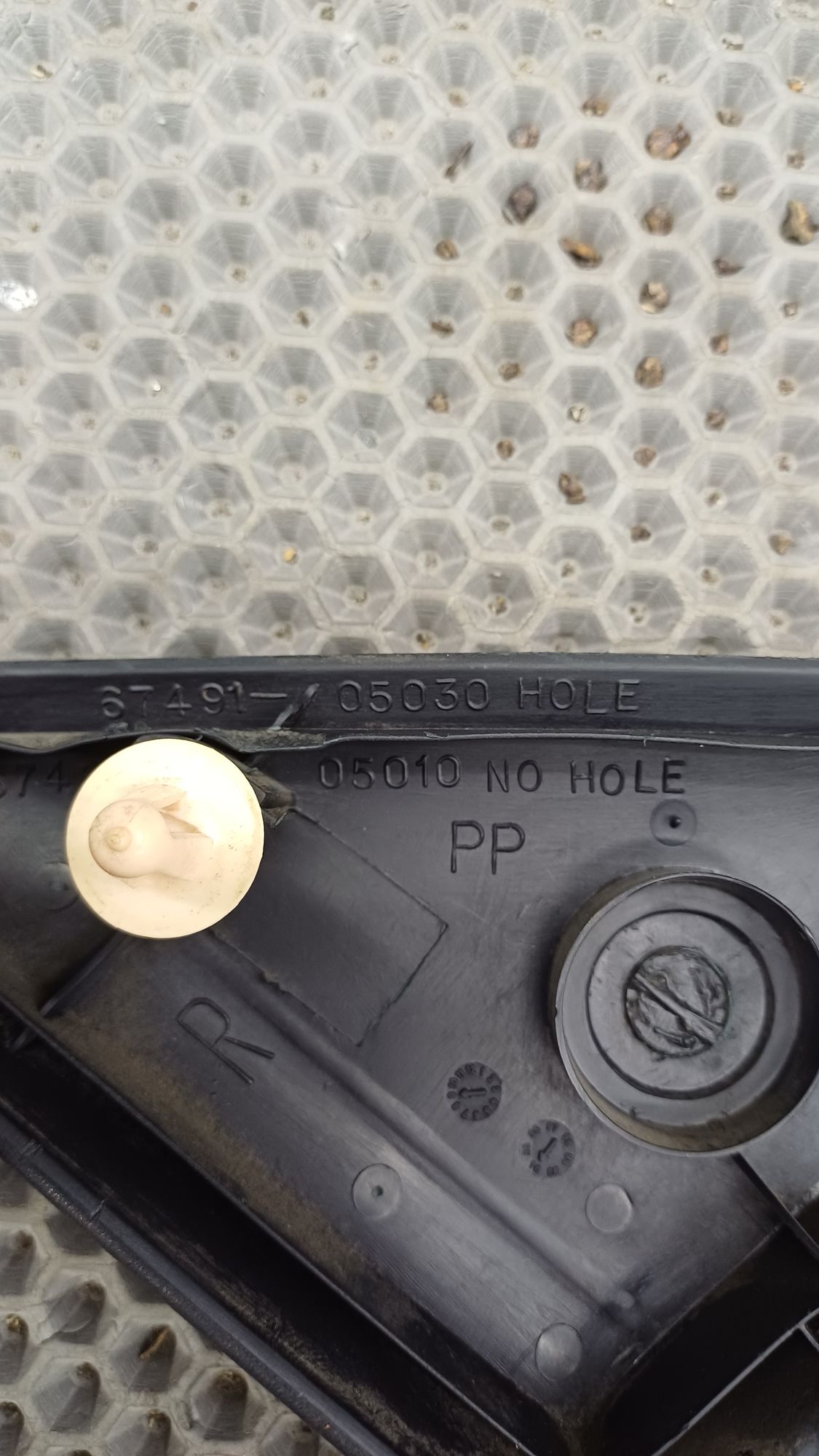 Б/У Накладка (уголок) двери внутренняя правая Toyota CARINA E 6 дорест. 1992—1996 1994 Зеленый, 499 рублей, Краснодар