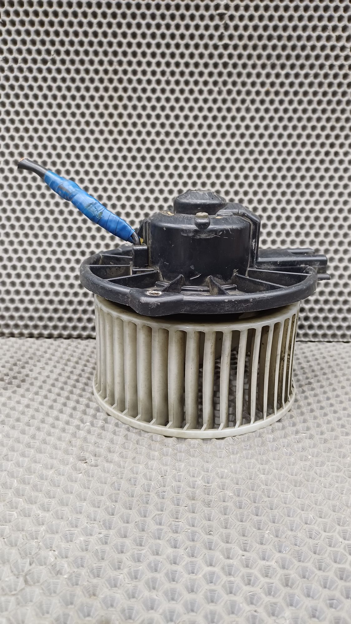 Б/У Мотор отопителя Toyota CARINA E 6 дорест. 1992—1996 1994 Зеленый, 1990 рублей, Краснодар