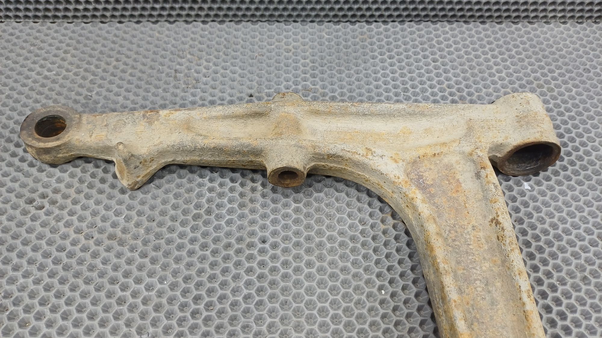 https://ycs.partsauto.market/partsauto-images/thmbs/userImages/c8f07ba63eb5b2f0f6006ea854bf8f7d/part/d8bca79b-05b2-47ae-aa29-76184ad9560c_1774178781818.jpg