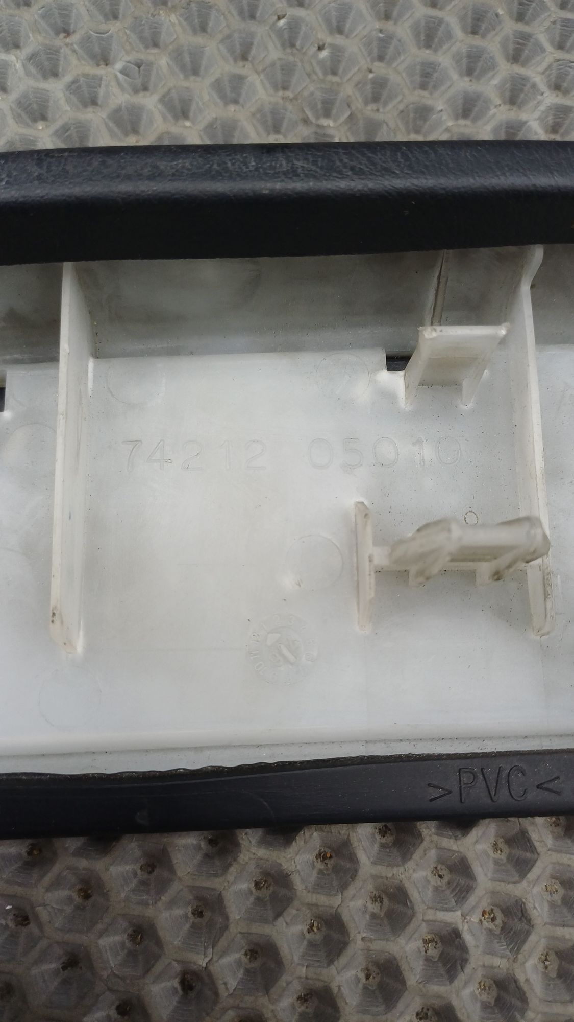 Б/У Накладка на ручку двери внутренней левая Toyota CARINA E 6 дорест. 1992—1996 1994 Зеленый, 499 рублей, Краснодар