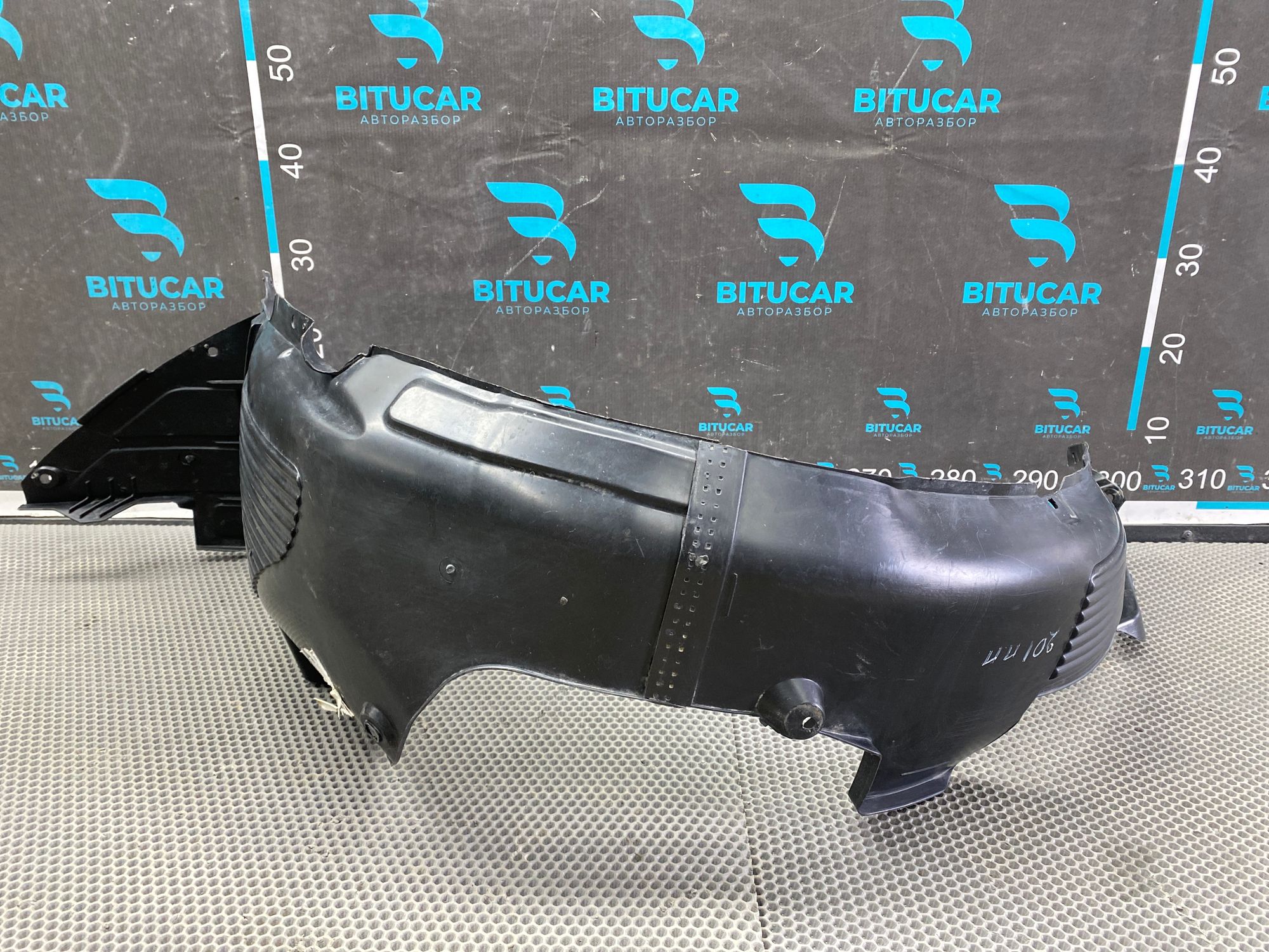 https://ycs.partsauto.market/partsauto-images/thmbs/userImages/c8f07ba63eb5b2f0f6006ea854bf8f7d/part/d99eca52-f6dd-4ccc-af92-875ff56f03bb_1776344679894.jpg