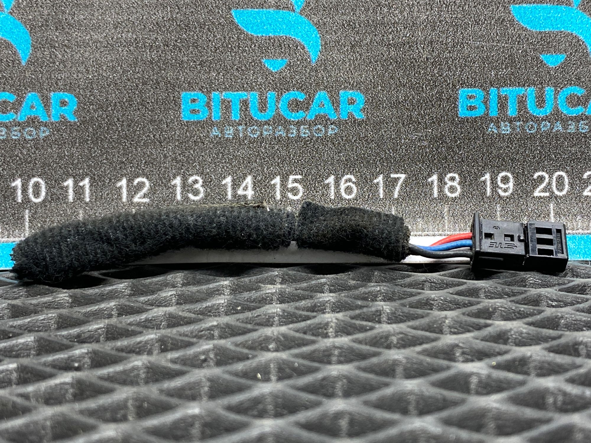 https://ycs.partsauto.market/partsauto-images/thmbs/userImages/c8f07ba63eb5b2f0f6006ea854bf8f7d/part/da26a87f-ac11-47ca-9b23-49c7def18566_1777726821824.jpg
