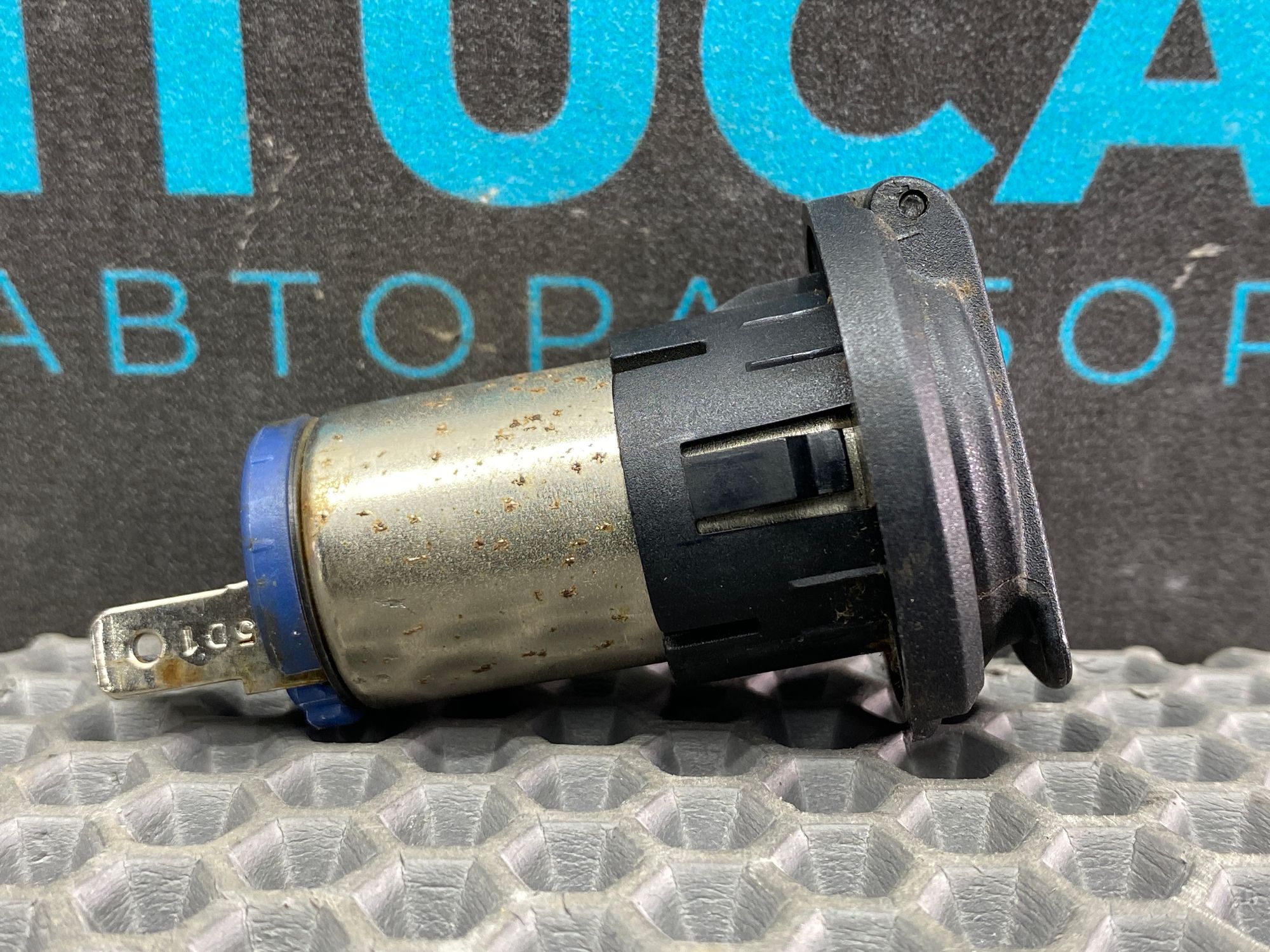 https://ycs.partsauto.market/partsauto-images/thmbs/userImages/c8f07ba63eb5b2f0f6006ea854bf8f7d/part/da9c8e73-e6ee-4350-aaac-9e71dcfc6c52_1777537138194.jpg