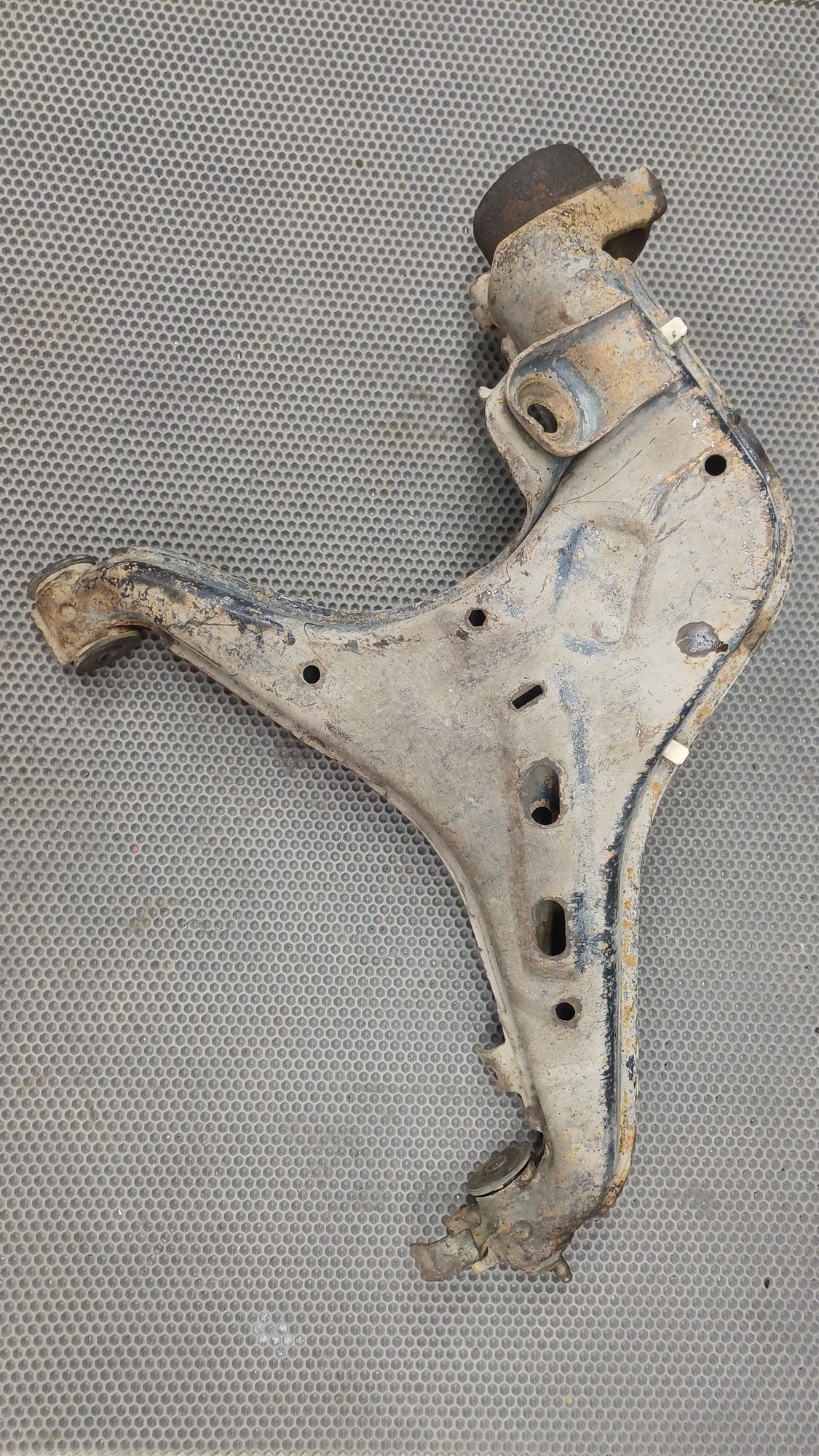 https://ycs.partsauto.market/partsauto-images/thmbs/userImages/c8f07ba63eb5b2f0f6006ea854bf8f7d/part/db3aa97e-98d0-4fed-8d97-3a95a65bb89a_1774349069732.jpg