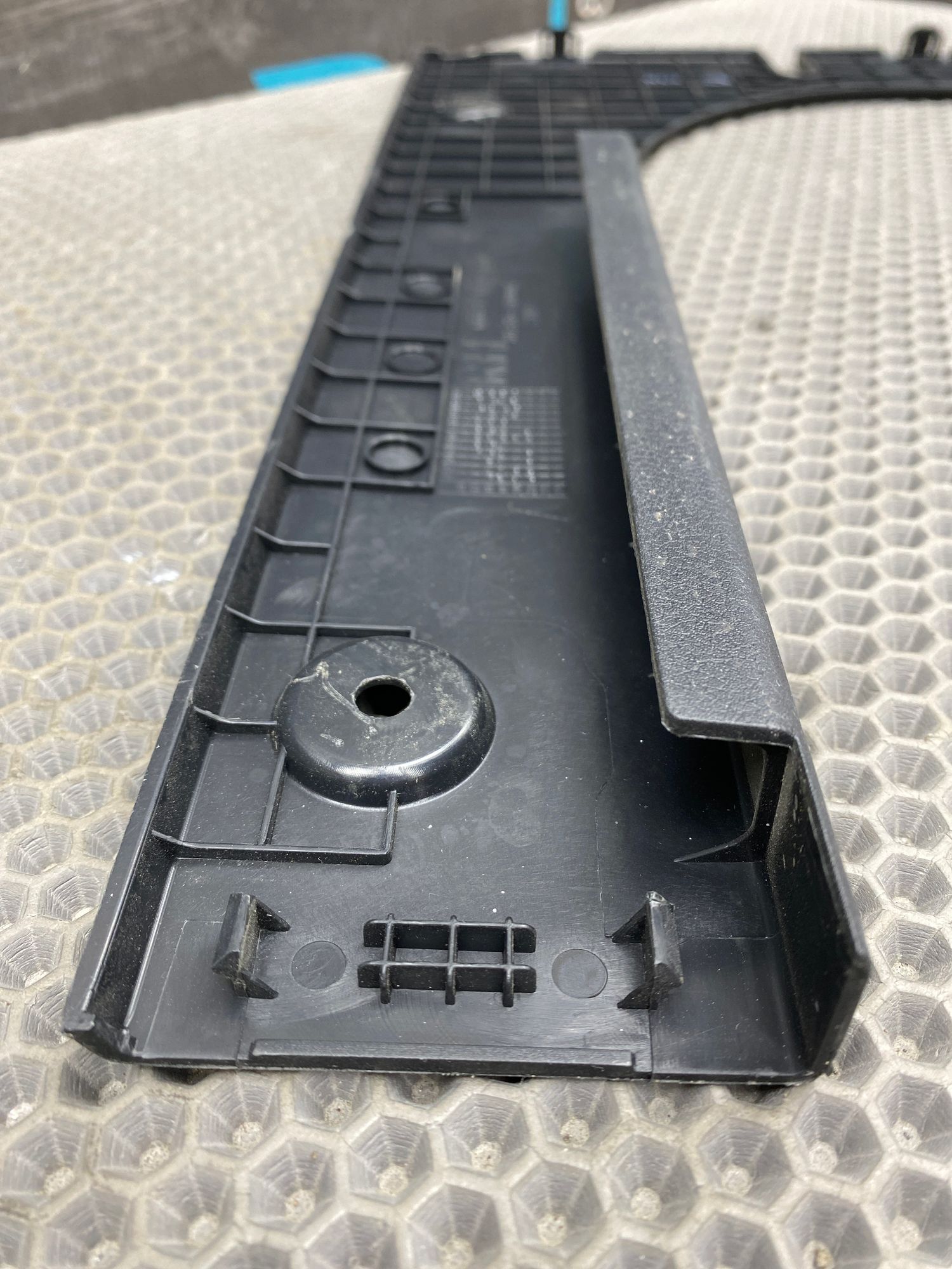 https://ycs.partsauto.market/partsauto-images/thmbs/userImages/c8f07ba63eb5b2f0f6006ea854bf8f7d/part/dc1f3e07-f4b1-47fc-bb2c-bf3b8c2d78df_1777023323473.jpg