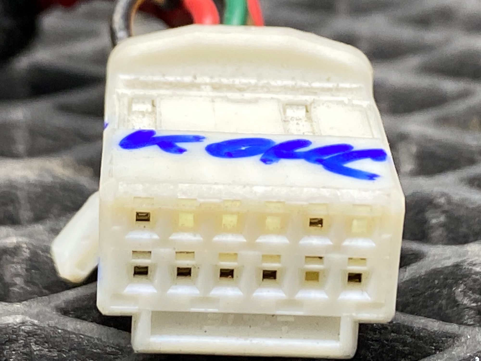 https://ycs.partsauto.market/partsauto-images/thmbs/userImages/c8f07ba63eb5b2f0f6006ea854bf8f7d/part/dc877841-a518-44a4-b933-e9a9db28f5e6_1777723283668.jpg