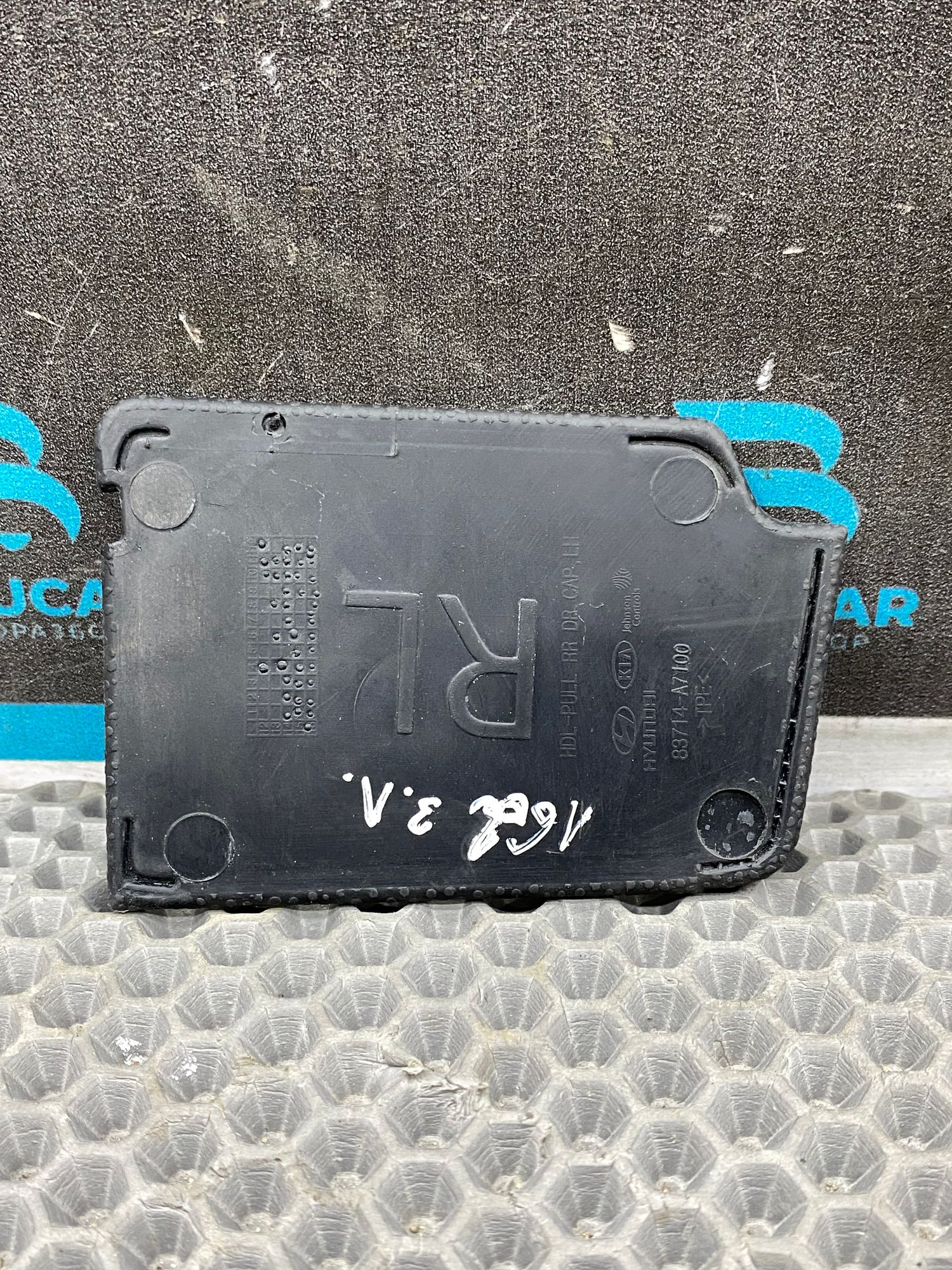https://ycs.partsauto.market/partsauto-images/thmbs/userImages/c8f07ba63eb5b2f0f6006ea854bf8f7d/part/dd040636-06b2-499a-afb8-a1a9ca04bced_1769785473365.jpg
