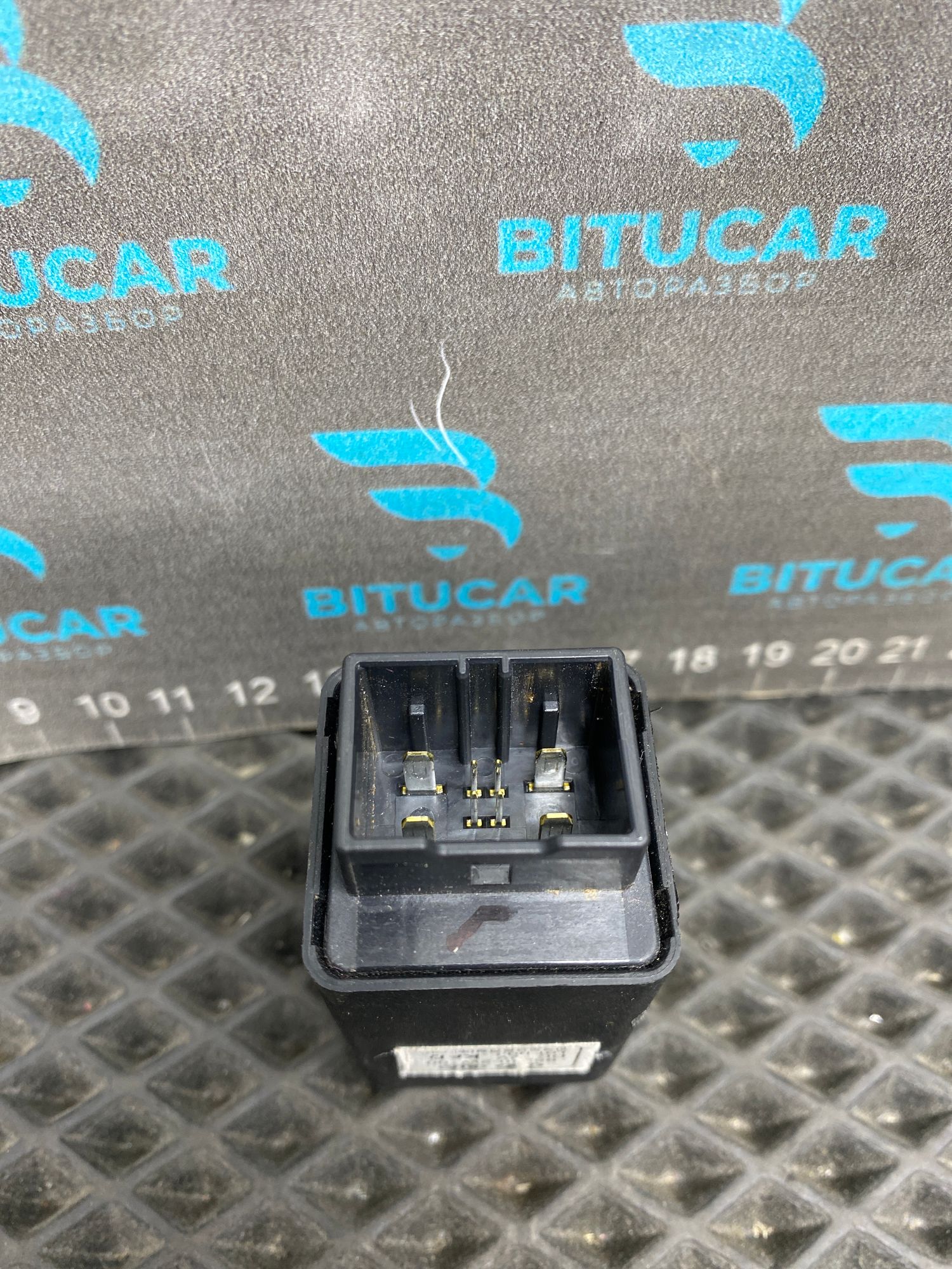 https://ycs.partsauto.market/partsauto-images/thmbs/userImages/c8f07ba63eb5b2f0f6006ea854bf8f7d/part/debb6b7f-d1f0-47c6-bbf2-64a13bb277fe_1777549824161.jpg