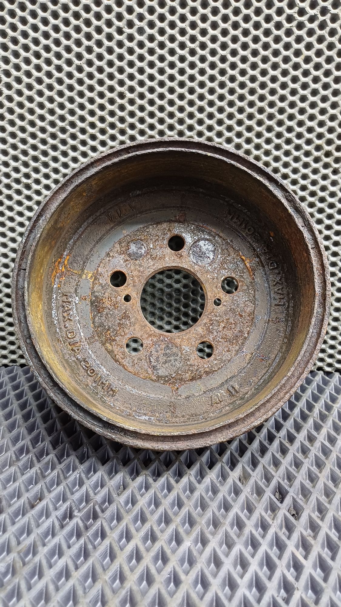 Б/У Барабан тормозной задний Toyota CARINA E 6 дорест. 1992—1996 1994 Зеленый, 990 рублей, Краснодар