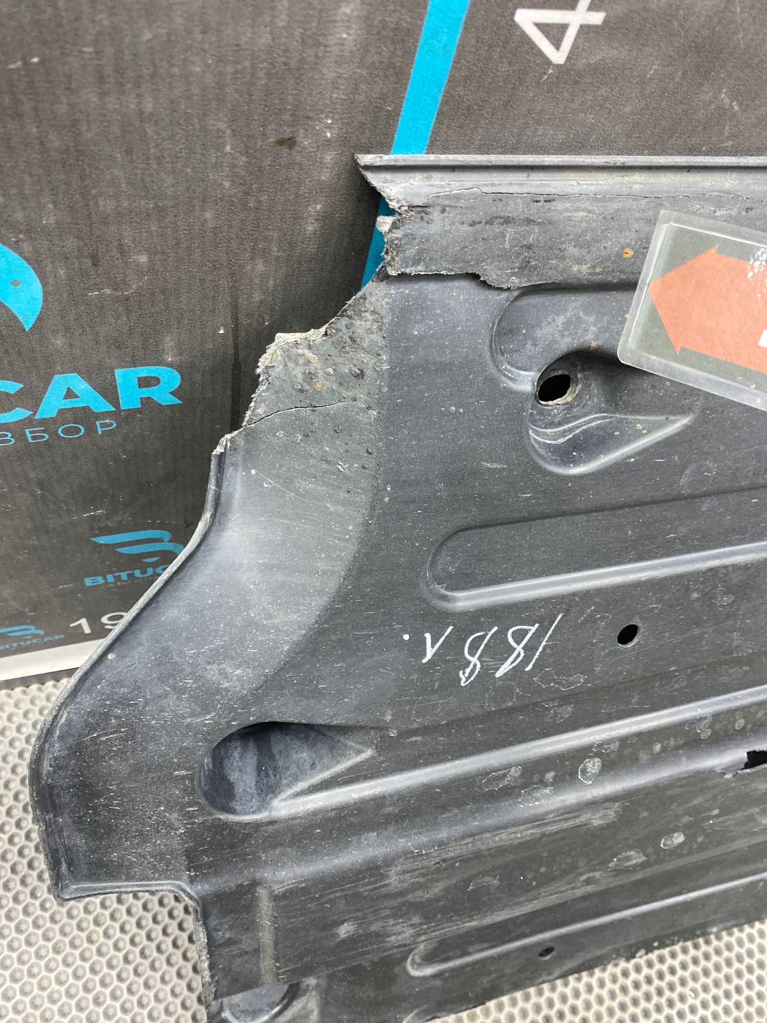 https://ycs.partsauto.market/partsauto-images/thmbs/userImages/c8f07ba63eb5b2f0f6006ea854bf8f7d/part/e0074de5-bfc2-4563-81f2-effc79260afb_1777304287541.jpg