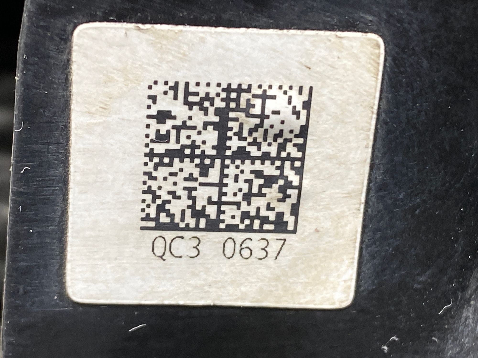 https://ycs.partsauto.market/partsauto-images/thmbs/userImages/c8f07ba63eb5b2f0f6006ea854bf8f7d/part/e0630da8-233c-43d9-9608-5a27a51fb595_1776933180367.jpg
