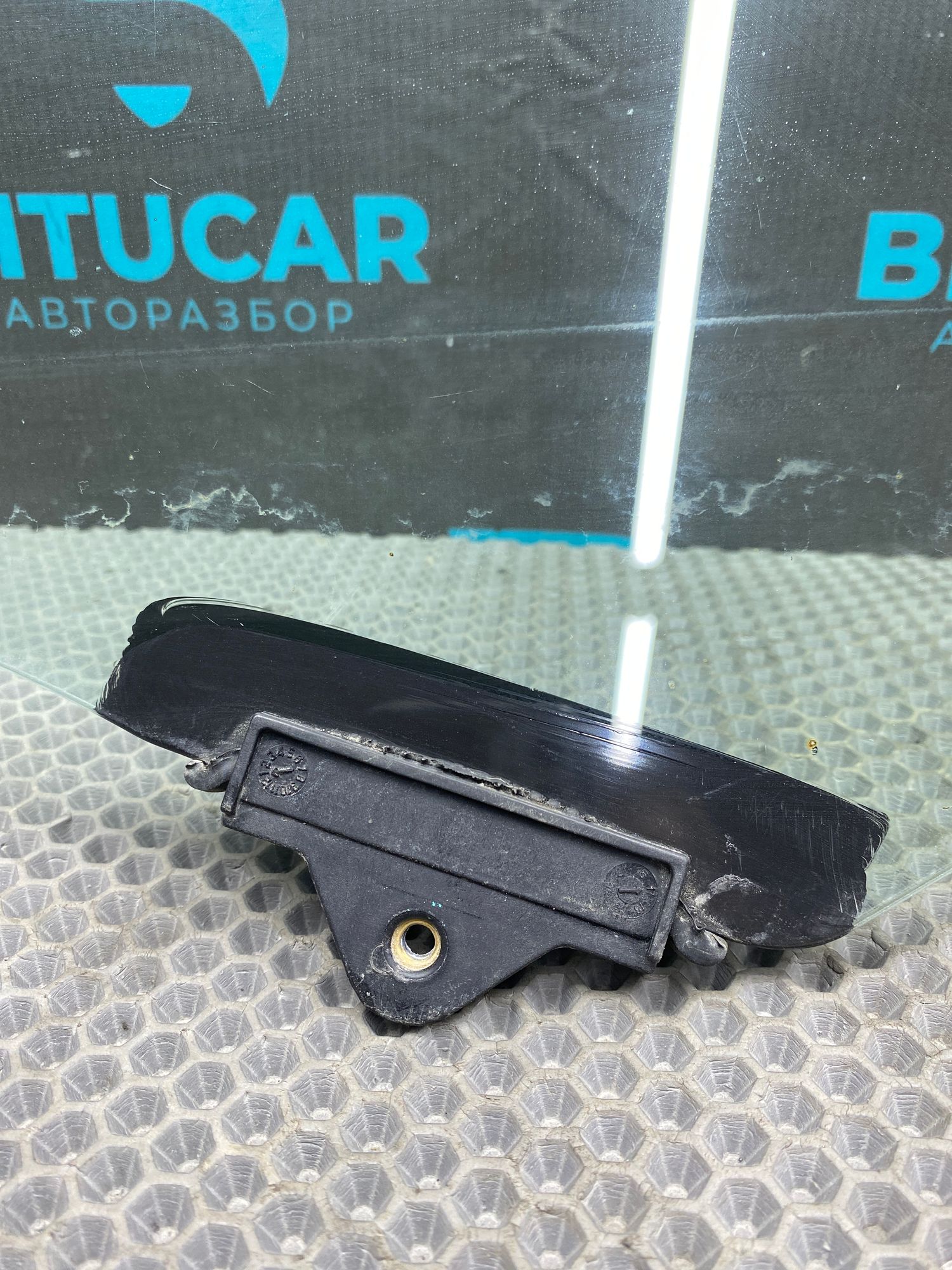 https://ycs.partsauto.market/partsauto-images/thmbs/userImages/c8f07ba63eb5b2f0f6006ea854bf8f7d/part/e10b4764-e9d8-4d1f-a39d-49ec856c7f14_1776512079026.jpg