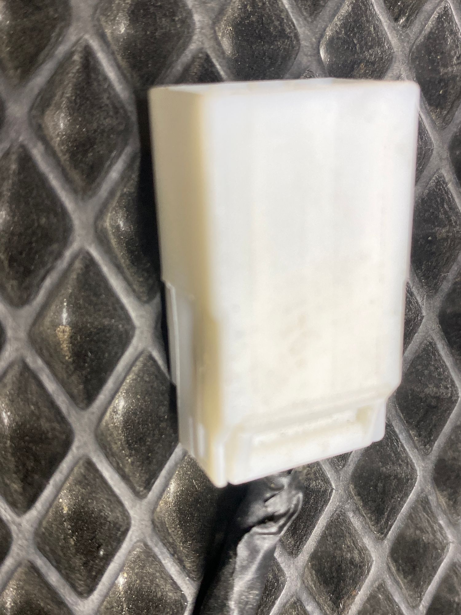 https://ycs.partsauto.market/partsauto-images/thmbs/userImages/c8f07ba63eb5b2f0f6006ea854bf8f7d/part/e11f2b92-a71d-4f5e-8259-8c0daa444438_1776163995211.jpg
