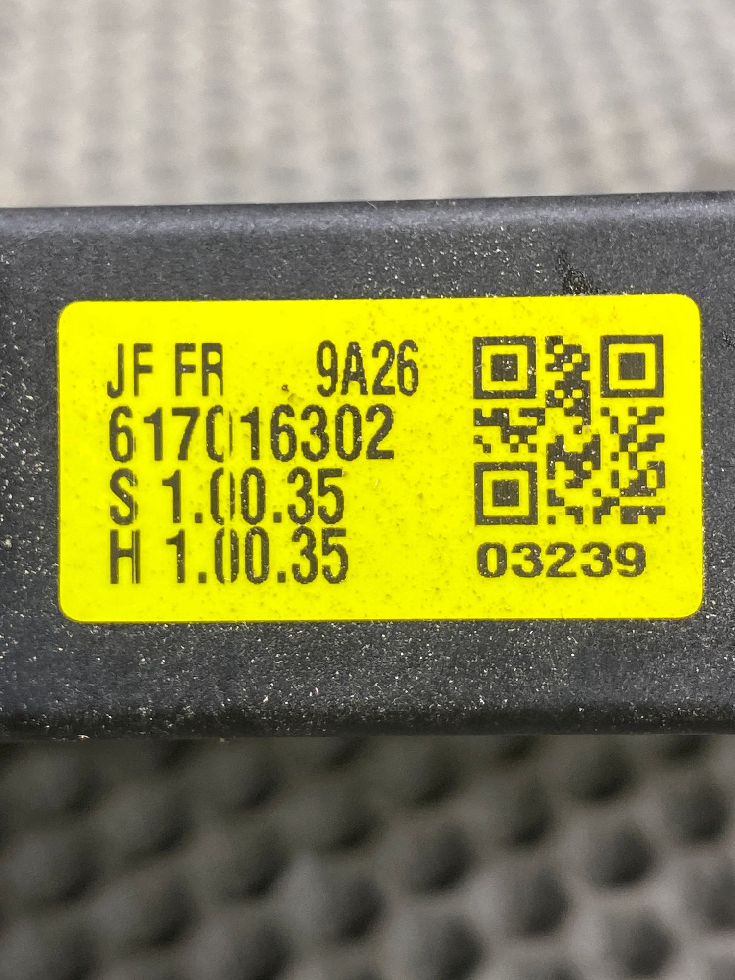 https://ycs.partsauto.market/partsauto-images/thmbs/userImages/c8f07ba63eb5b2f0f6006ea854bf8f7d/part/e12098aa-489c-4167-8979-7085481e4670_1777646556953.jpg
