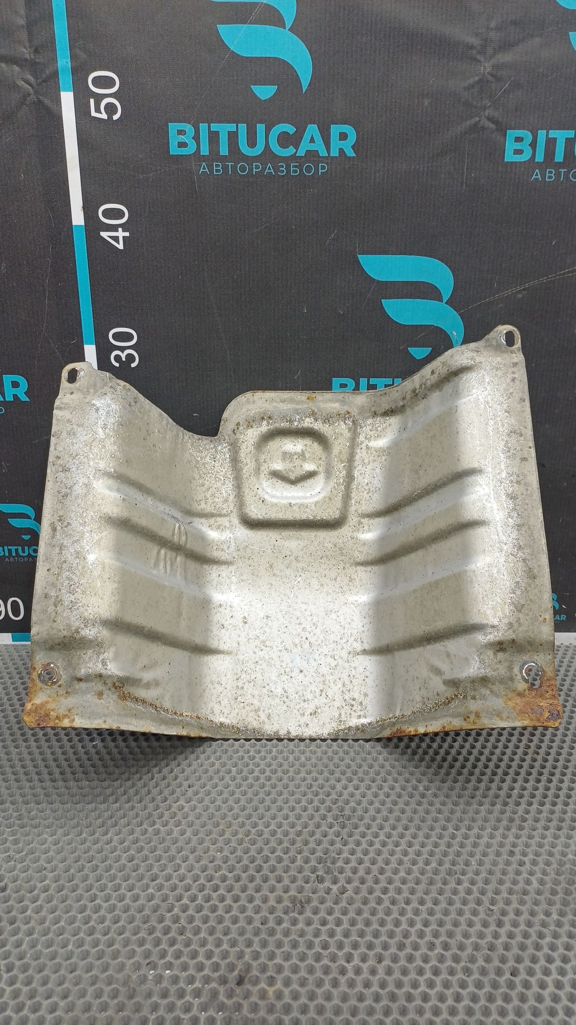 https://ycs.partsauto.market/partsauto-images/thmbs/userImages/c8f07ba63eb5b2f0f6006ea854bf8f7d/part/e13cc775-e2ab-4ae1-8ac1-07fb3f02a7c5_1777295304349.jpg