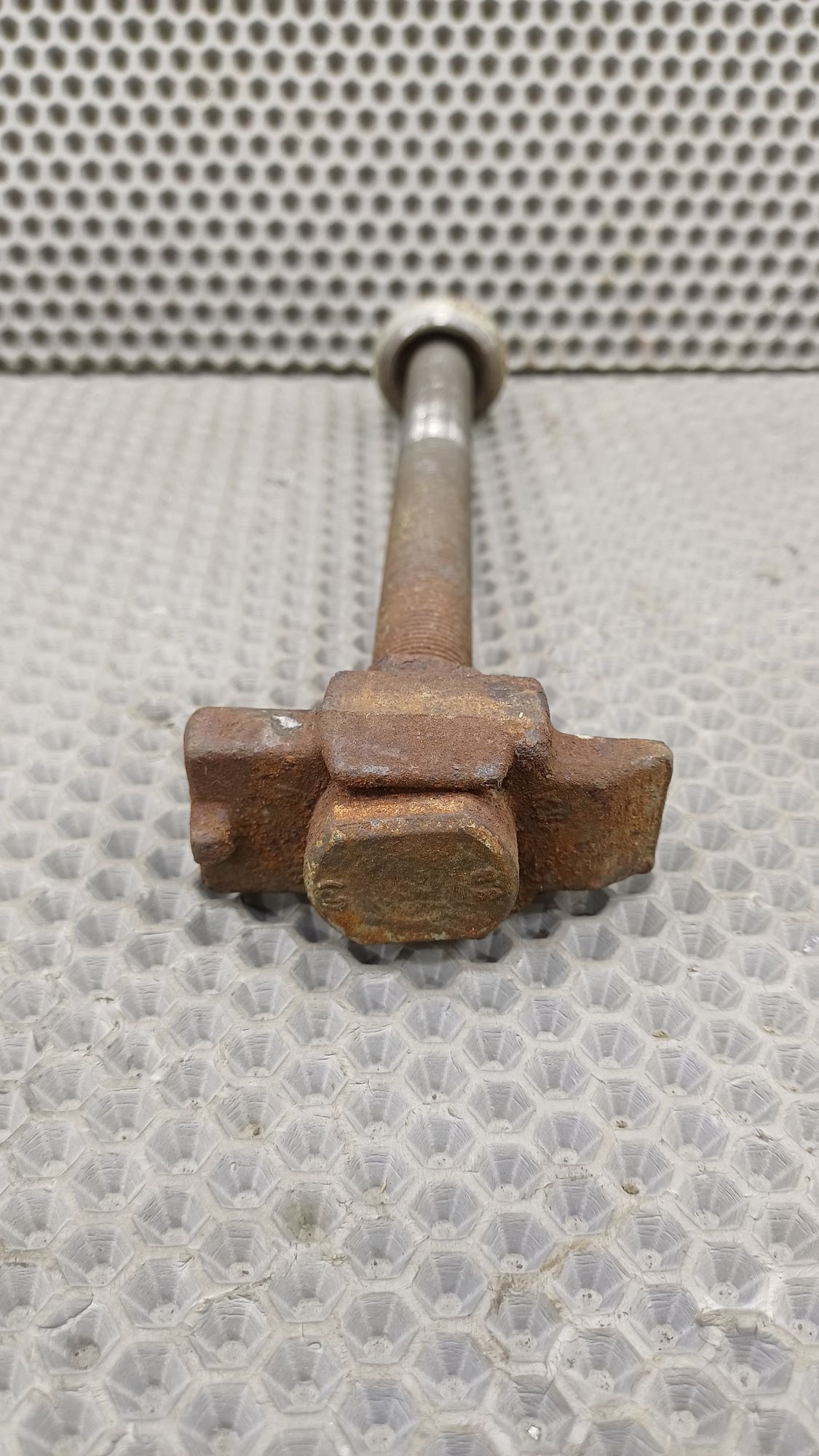 https://ycs.partsauto.market/partsauto-images/thmbs/userImages/c8f07ba63eb5b2f0f6006ea854bf8f7d/part/e19d8b69-db41-42b3-bf06-a9a24f8b4f3c_1774342203502.jpg