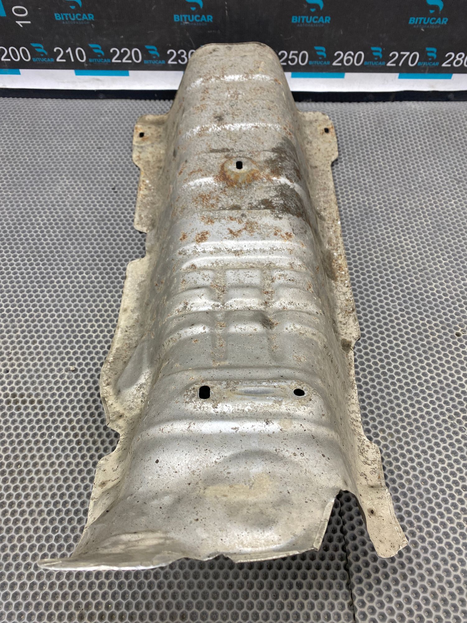 https://ycs.partsauto.market/partsauto-images/thmbs/userImages/c8f07ba63eb5b2f0f6006ea854bf8f7d/part/e27e8e31-a36c-4f12-90ae-c249dc776840_1774869485755.jpg