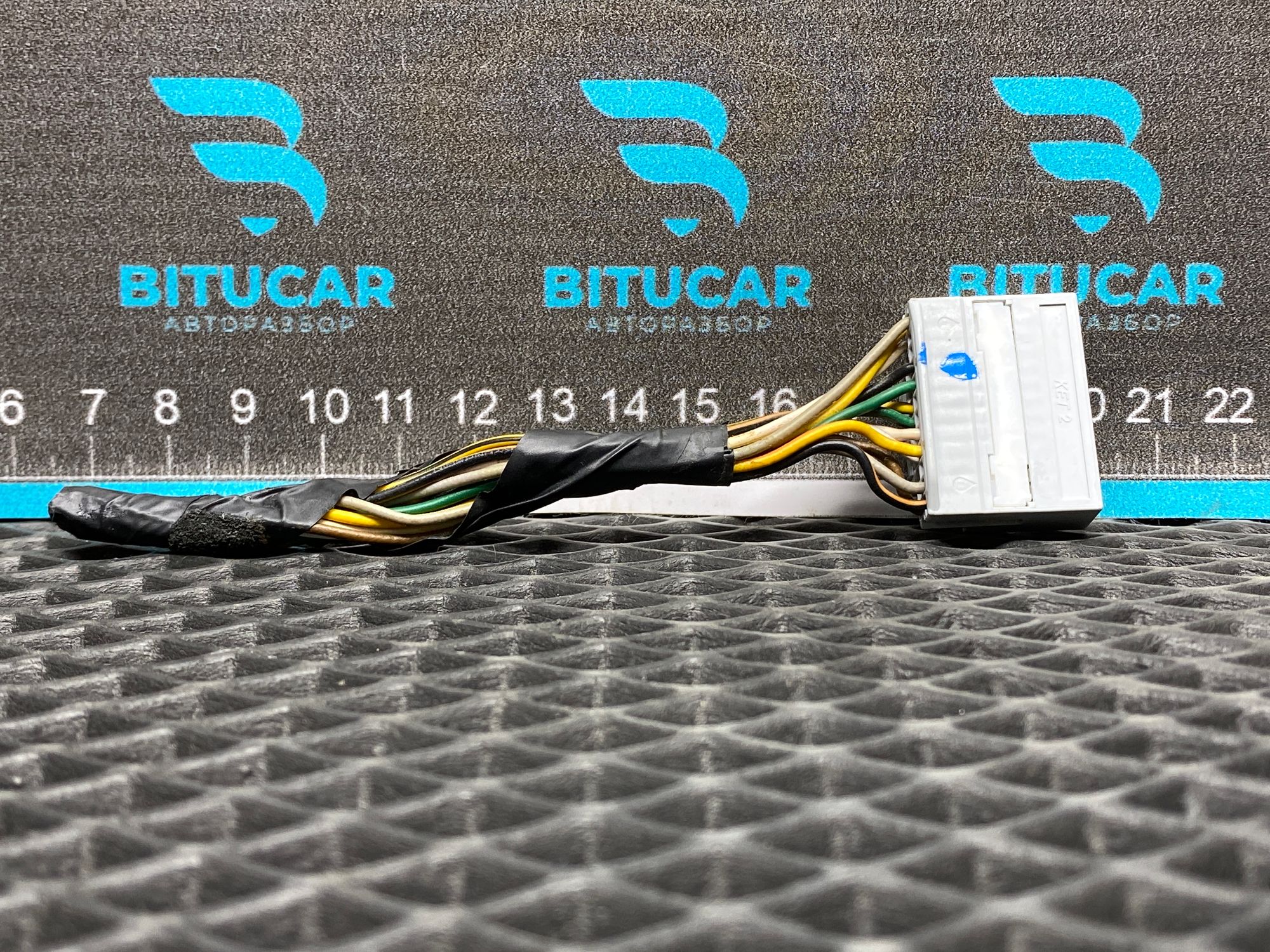 https://ycs.partsauto.market/partsauto-images/thmbs/userImages/c8f07ba63eb5b2f0f6006ea854bf8f7d/part/e2f37c90-6fb7-4570-af5a-b79405a60aaf_1777710315465.jpg