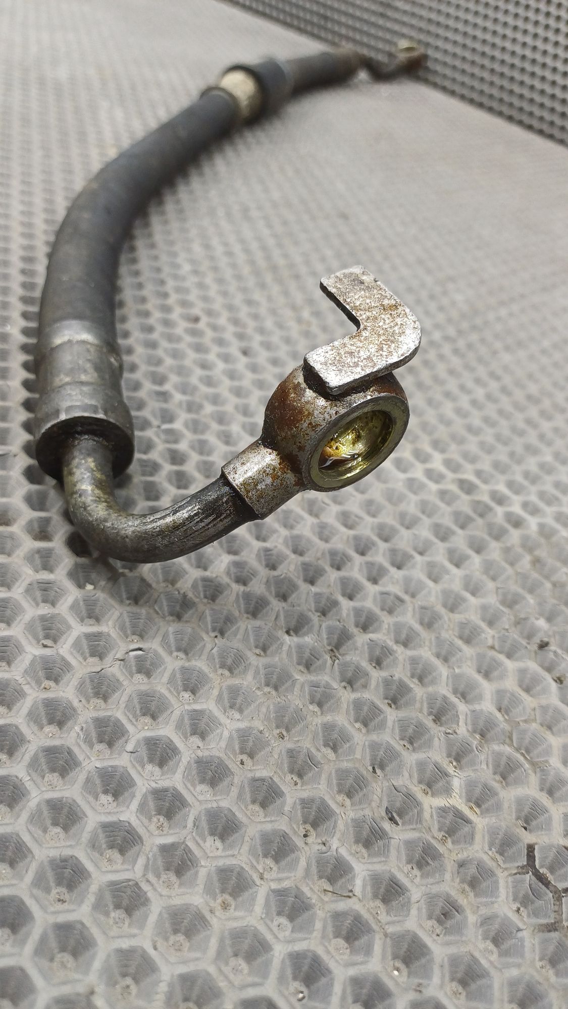 https://ycs.partsauto.market/partsauto-images/thmbs/userImages/c8f07ba63eb5b2f0f6006ea854bf8f7d/part/e387cfb2-bdc7-4016-abe5-4b3203927650_1774272630438.jpg