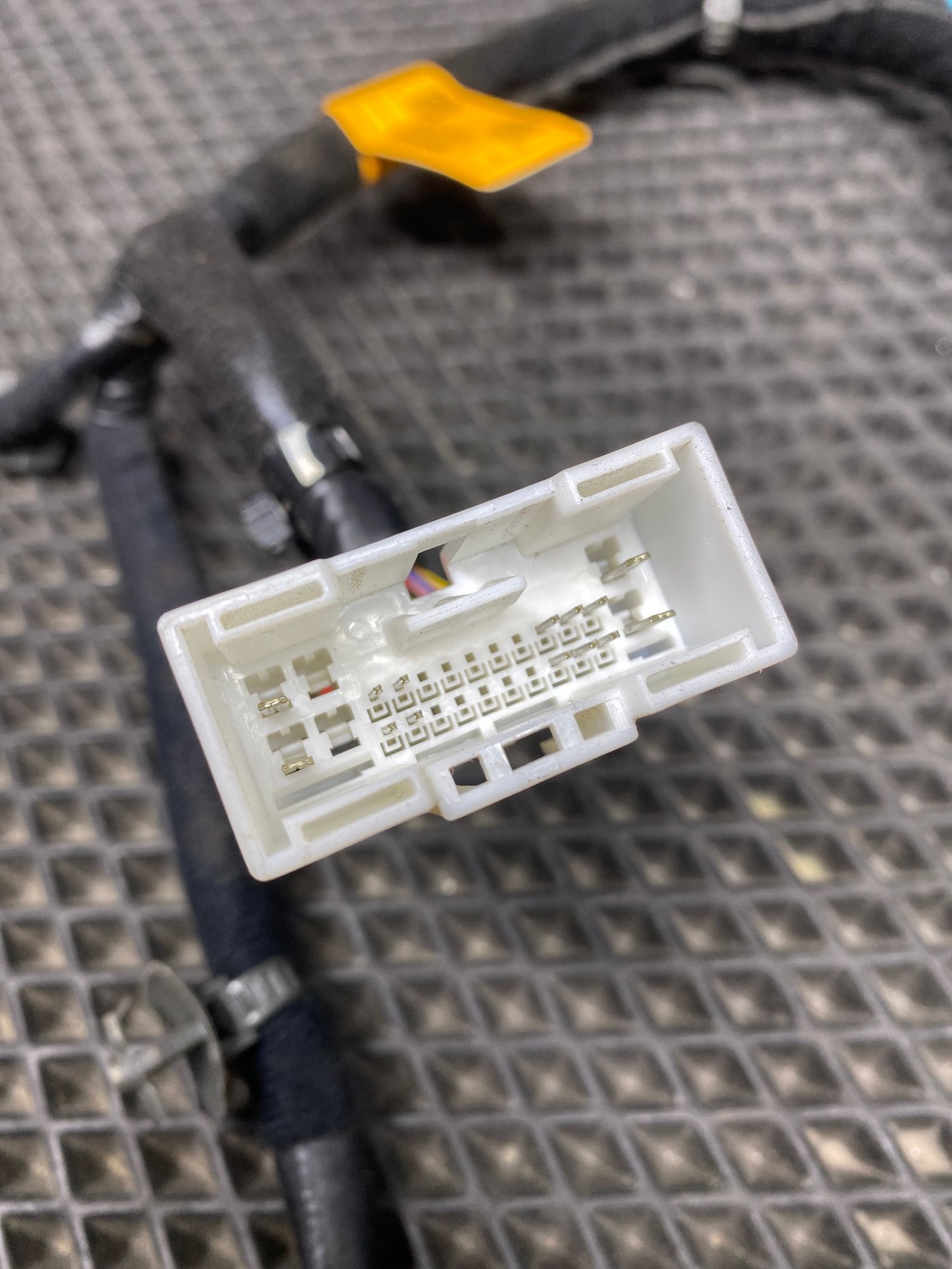 https://ycs.partsauto.market/partsauto-images/thmbs/userImages/c8f07ba63eb5b2f0f6006ea854bf8f7d/part/e3c57220-53fb-4ce2-af3f-1e61c346d528_1776857344451.jpg