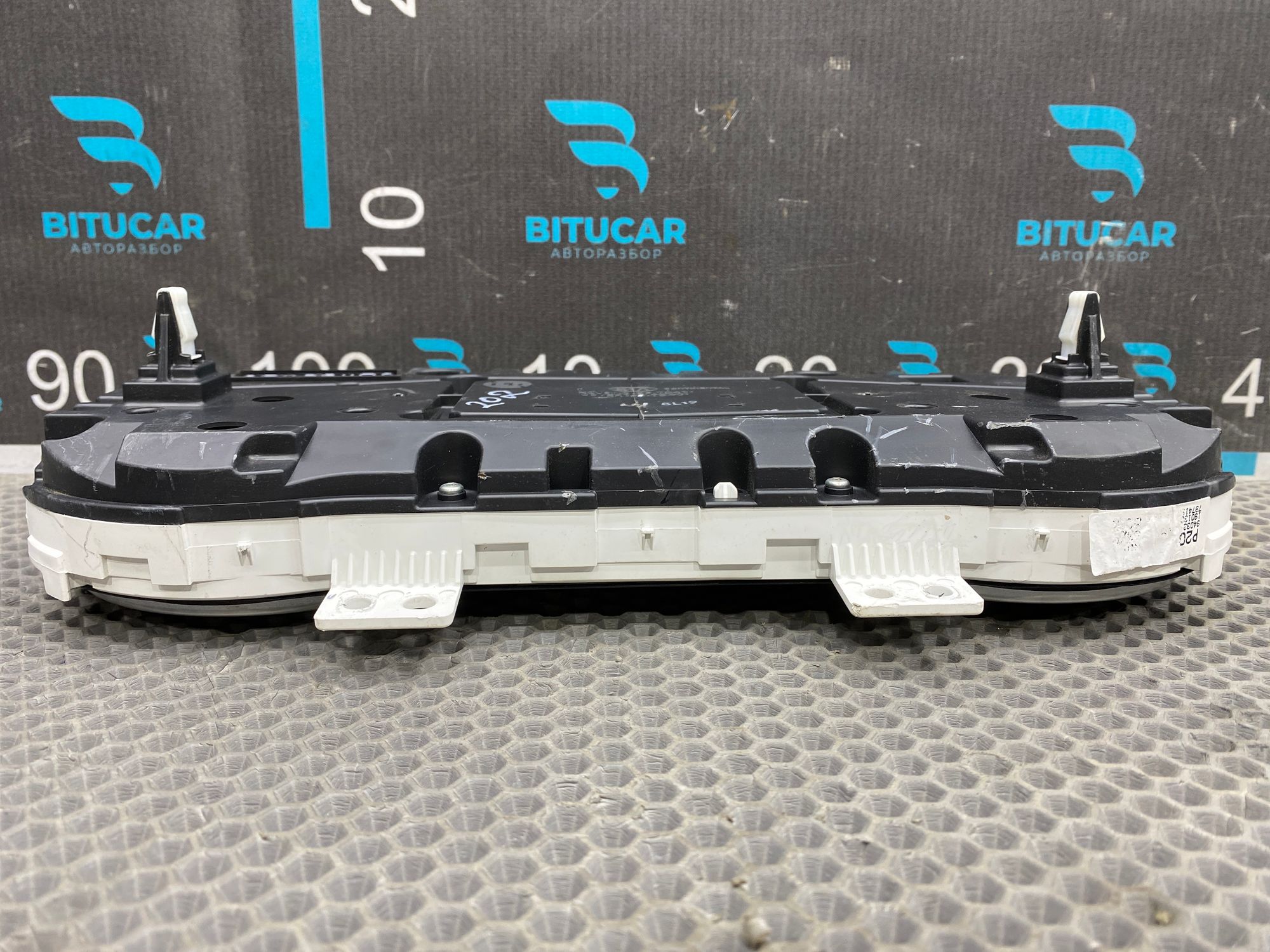 https://ycs.partsauto.market/partsauto-images/thmbs/userImages/c8f07ba63eb5b2f0f6006ea854bf8f7d/part/e45cc4ff-846e-4ad6-9d6a-4f40b447c103_1777624246792.jpg