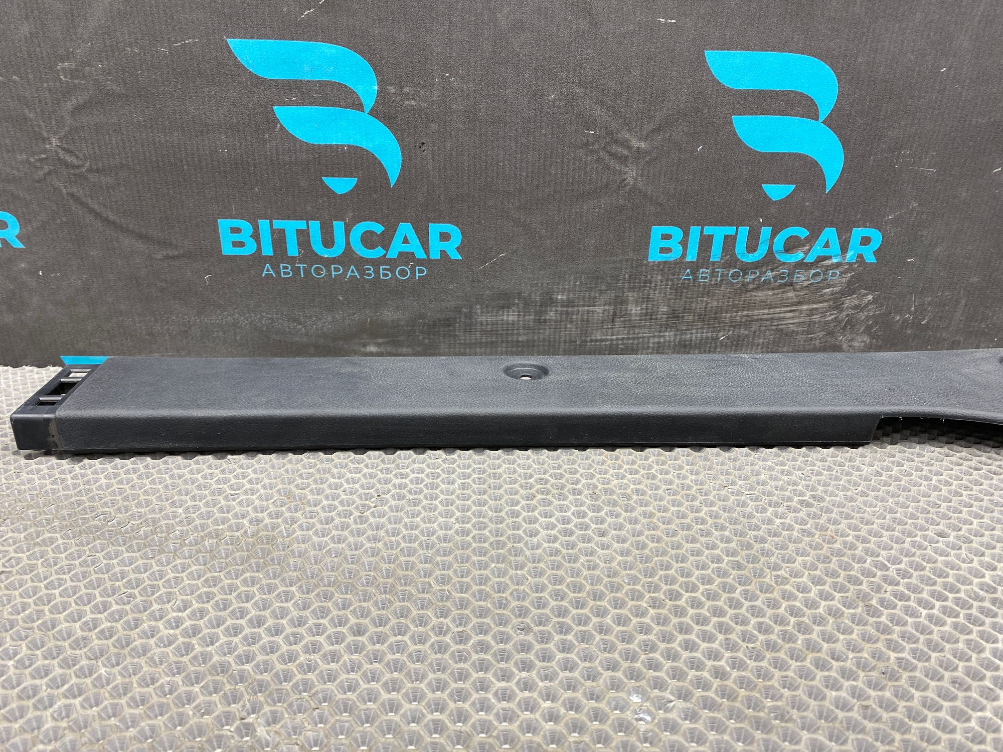 https://ycs.partsauto.market/partsauto-images/thmbs/userImages/c8f07ba63eb5b2f0f6006ea854bf8f7d/part/e49b1c7b-d776-4e21-9a45-abed50ba7d00_1777022997395.jpg